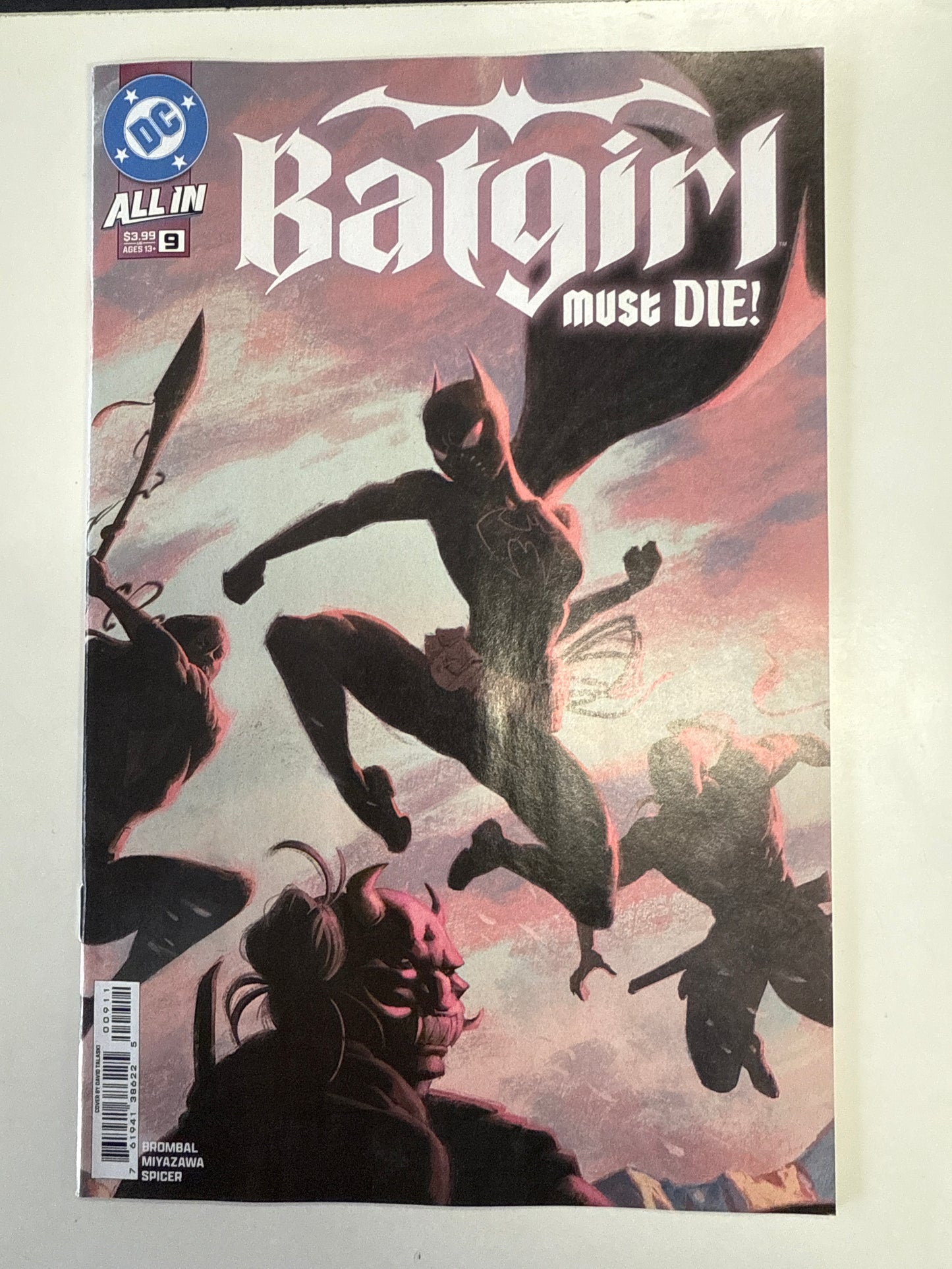 DC COMICS BATGIRL #9
