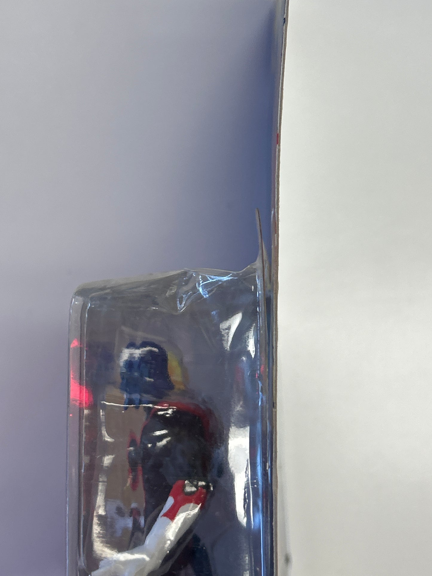 TOYBIZ MARVEL COMICS CLASSICS X-MEN NIGHTCRAWLER LIGHT UP WEAPON FIGURE IN DAMAGED BOX