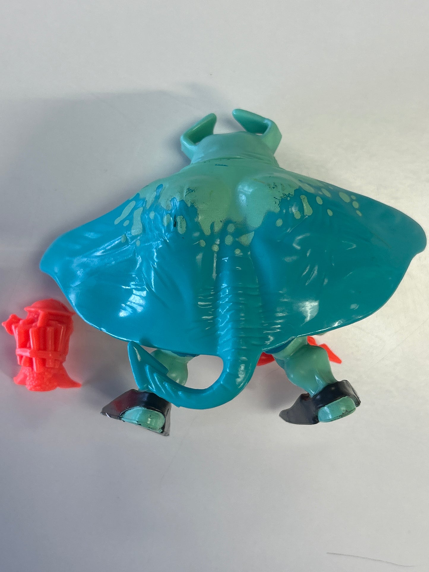 PLAYMATES TEENAGE MUTANT NINJA TURTLES RAY FILLET 1990 TMNT WITH WEAPON INCOMPLETE