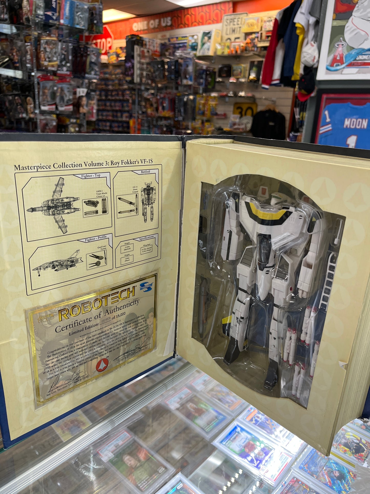 ROY FOKKER VF 1S ROBOTECH MACROSS SAGA TOYNAMI