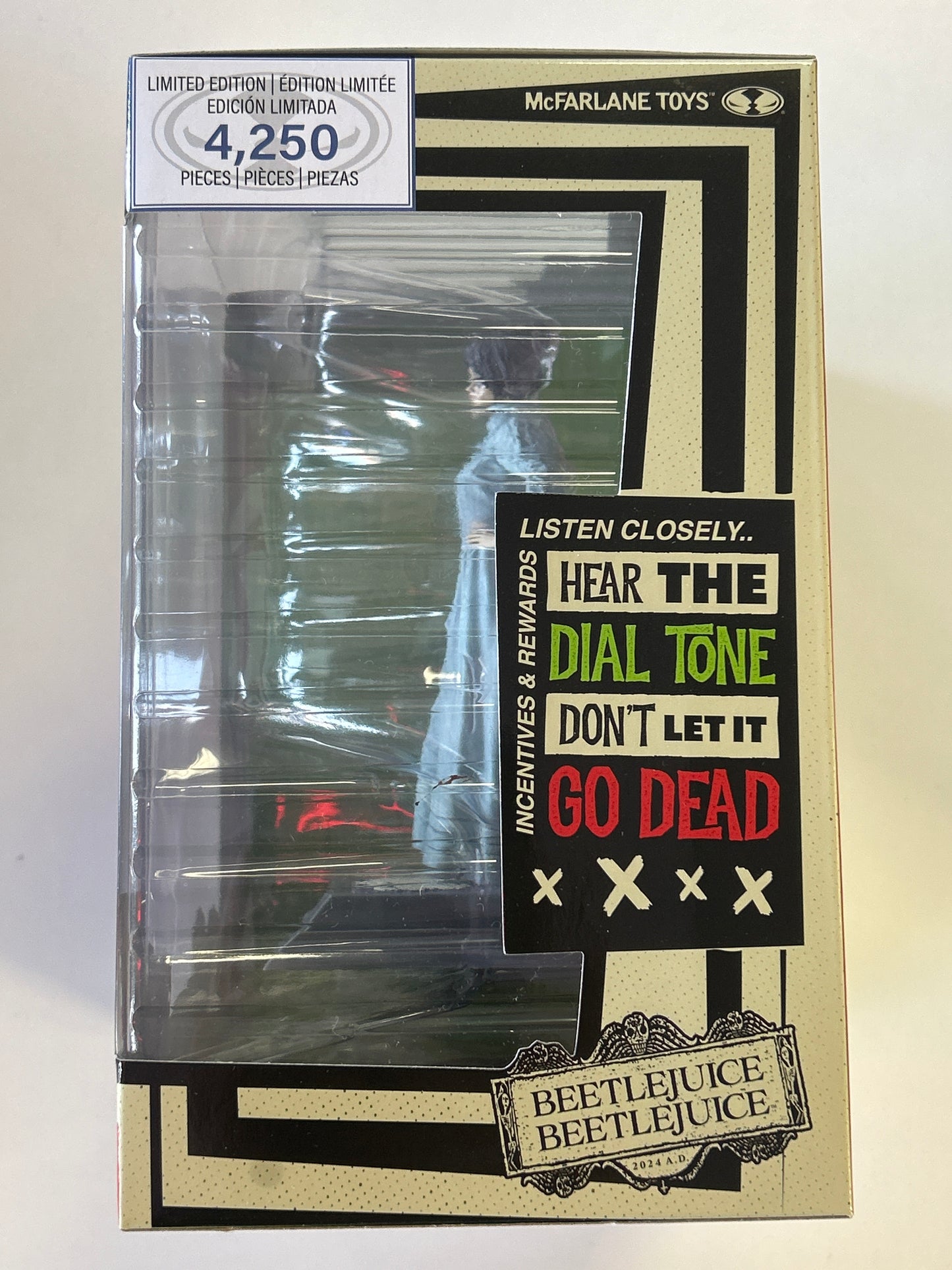 MC-FARLANE TOYS MOVIE MANIACS BEETLEJUICE BEETLEJUICE FIGURES NEW IN NEAR MINT BOX