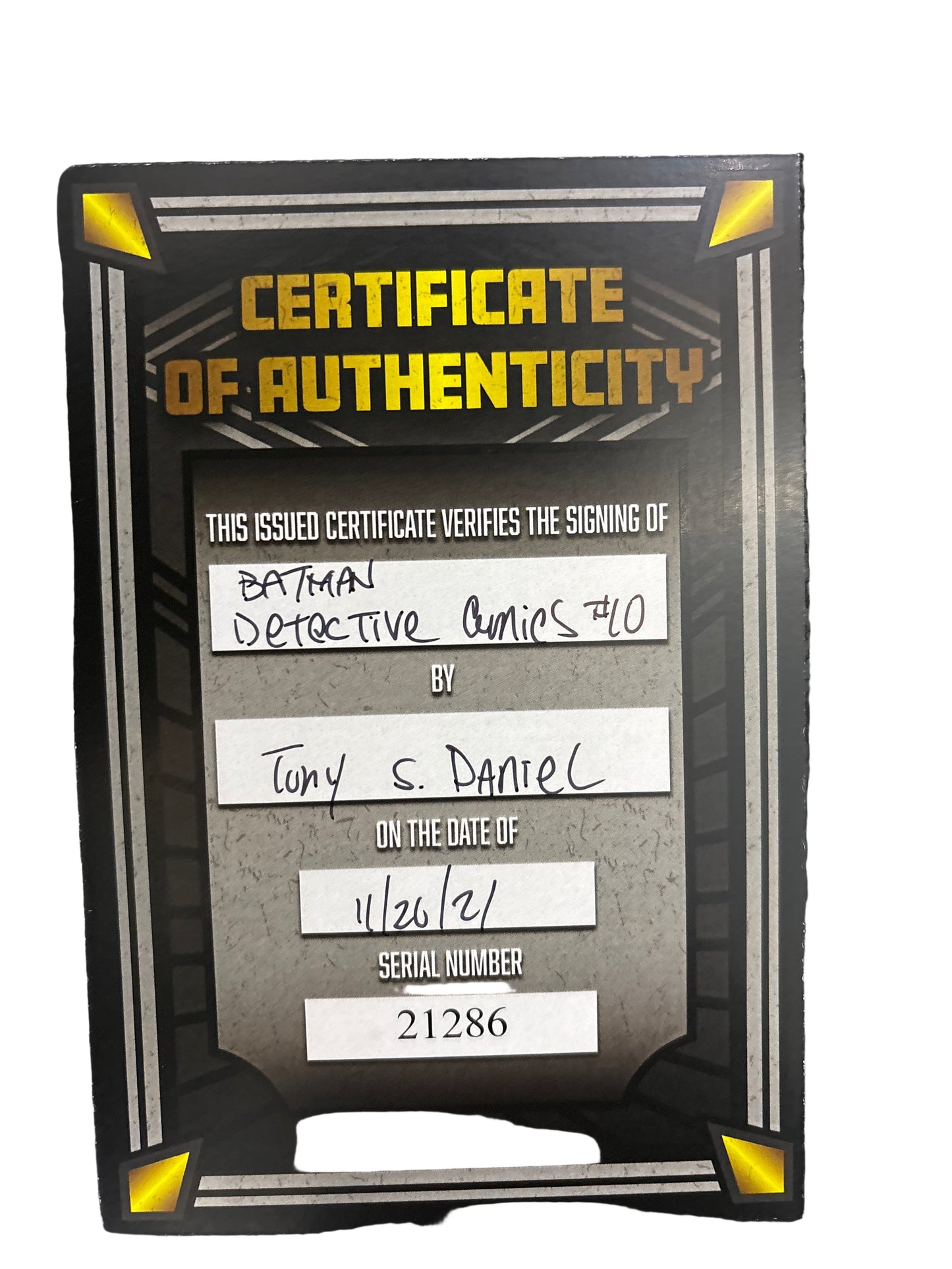 DC BATMAN DETECTIVE COMICS #10 SIGNED BY TONY S DANIEL WITH CERTIFICATE OF AUTHENTICITY