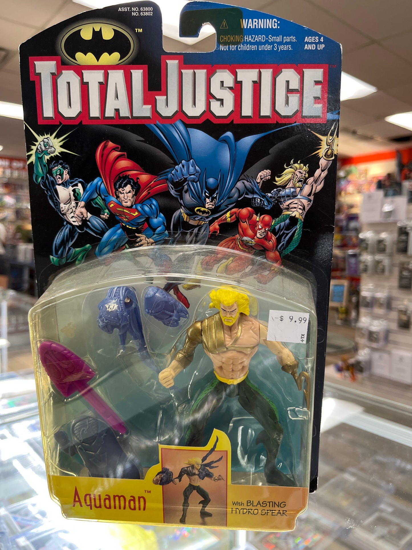 DC TOTAL JUSTICE AQUAMAN ACTION FIGURE