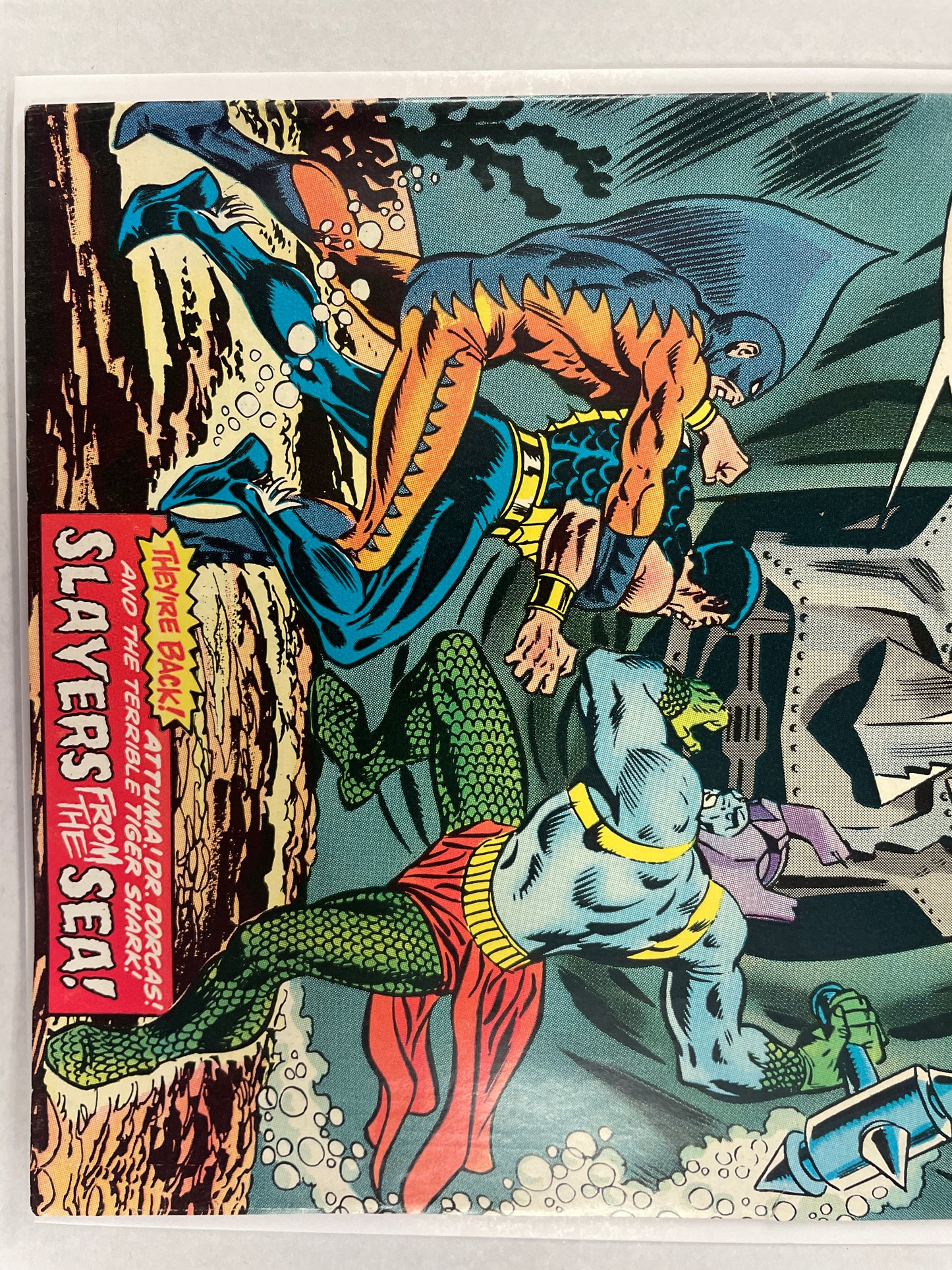 SUPER VILLAIN TEAM-UP #1 (1975 VINTAGE MARVEL BEAUTY, VF/NM) DR. DOOM COVER