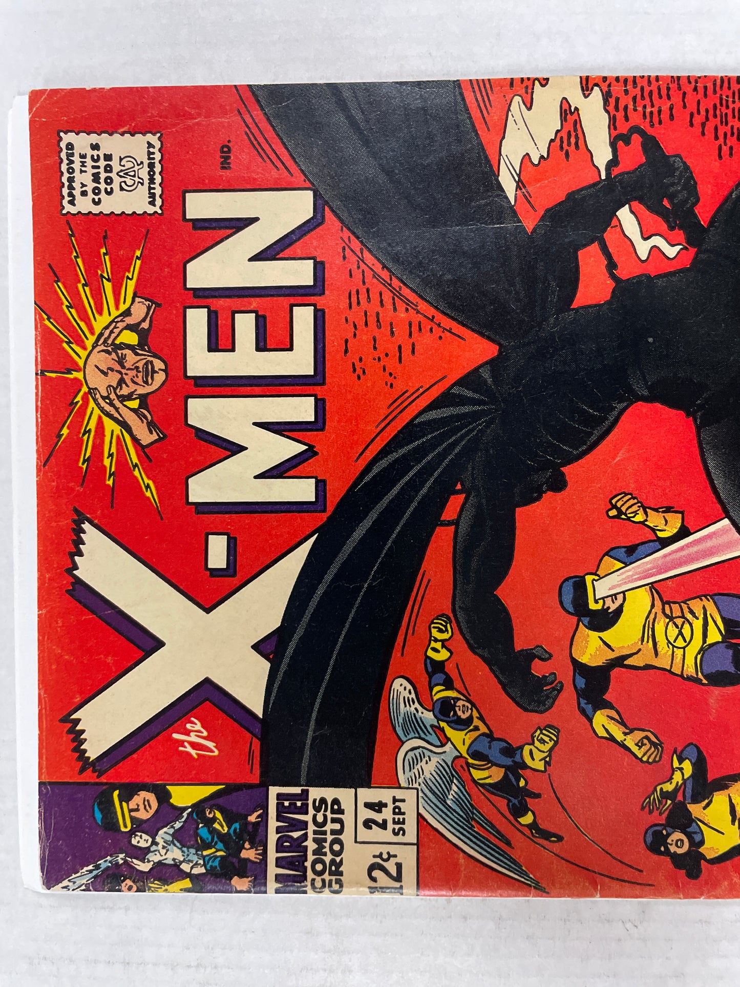 THE X-MEN #24 FINE++/VF BEAUTY!! (1966, MARVEL SILVER AGE COMIC KEY!) 1st APPEARANCE OF LOCUST!