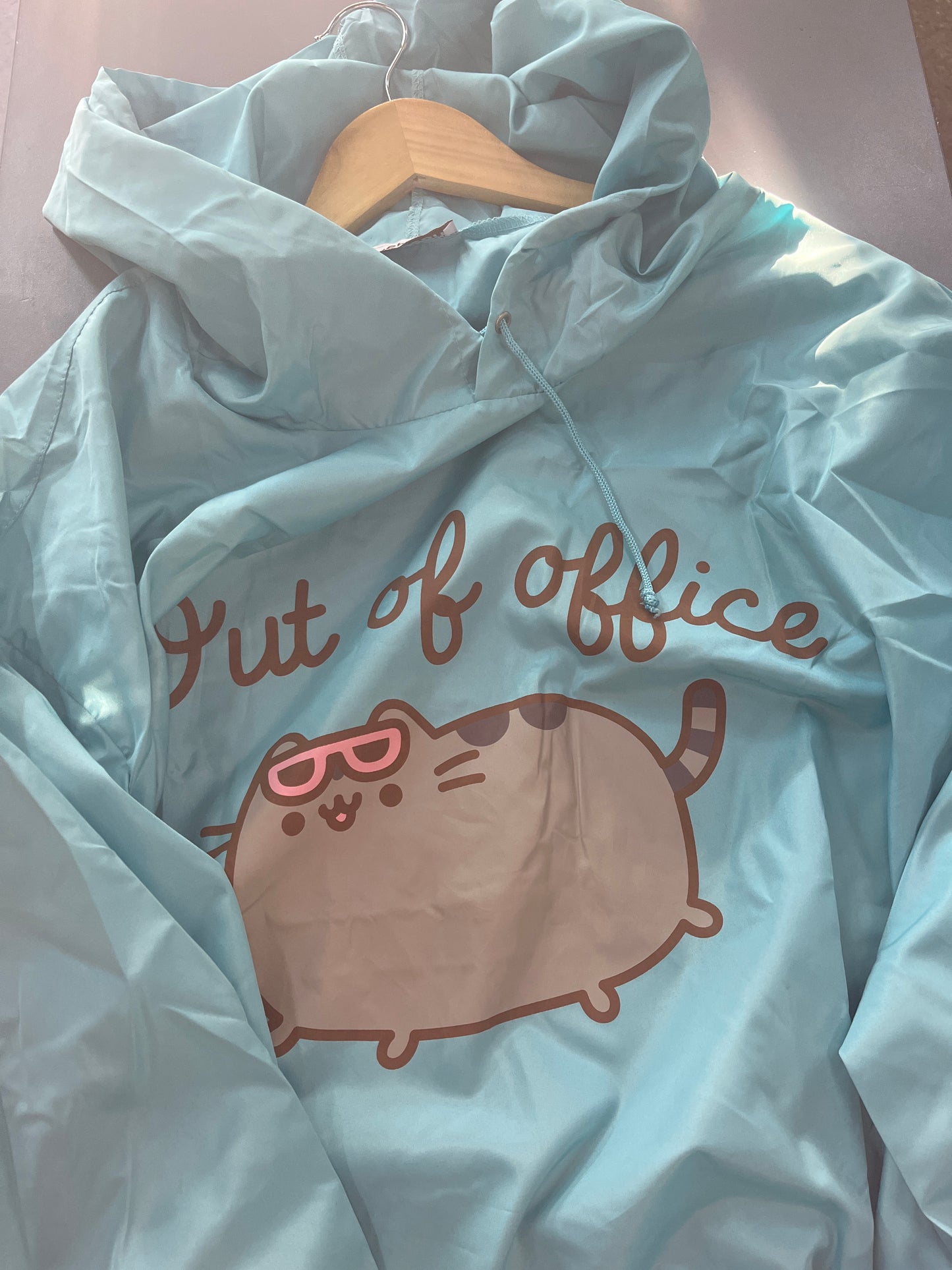 SWEATER PUSHEEN RAIN JACKET HOOD WOMANS SIZE