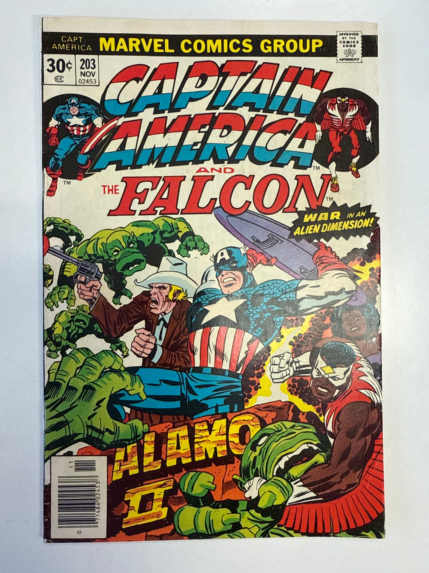 MARVEL COMICS CAPTAIN AMERICA AND THE FALCON 203 MARK JEWELERS VF