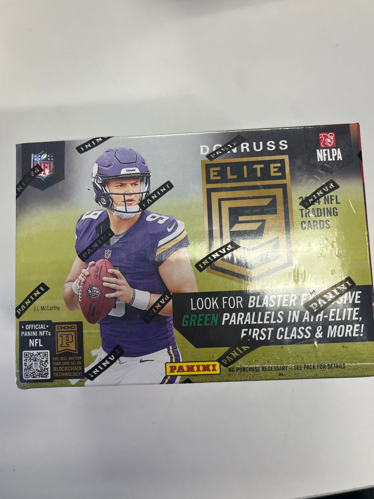 2024 NFL TRADING CARDS DONRUSS ELITE 4 CARDS 6 PACKS PANINI BLASTER EXCLUSIVE