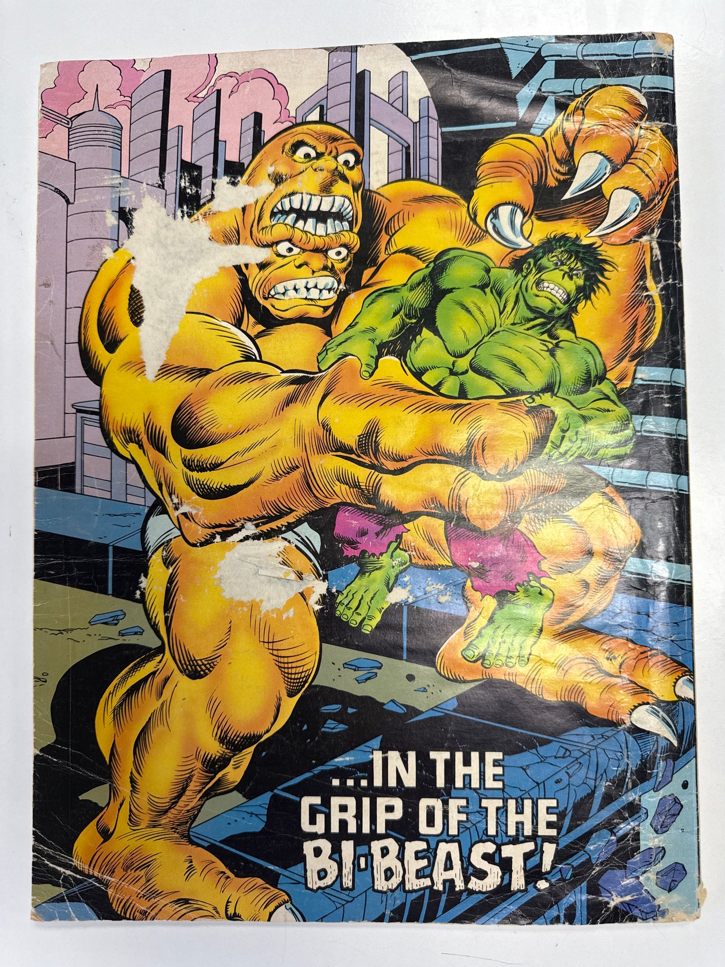 MARVEL COMICS MARVEL TREASURY EDITION THE RAMPAGING HULK #26