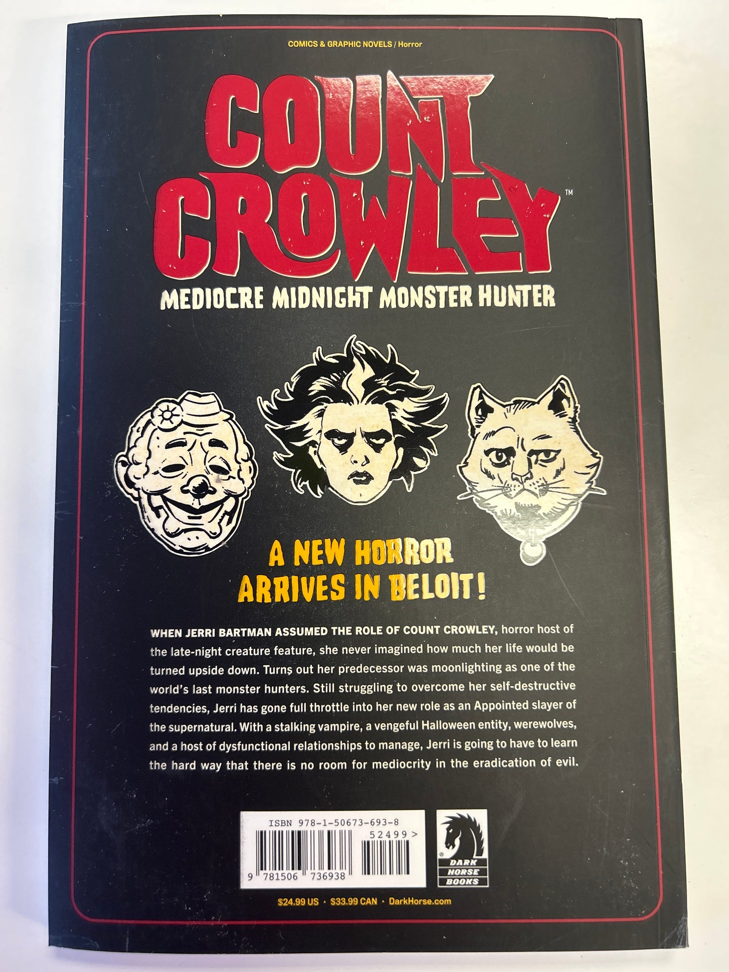DARK HORSE COUNT CROWLEY: MEDIOCRE MIGHT MONSTER HUNTER TRADE PAPERBACK NEAR MINT