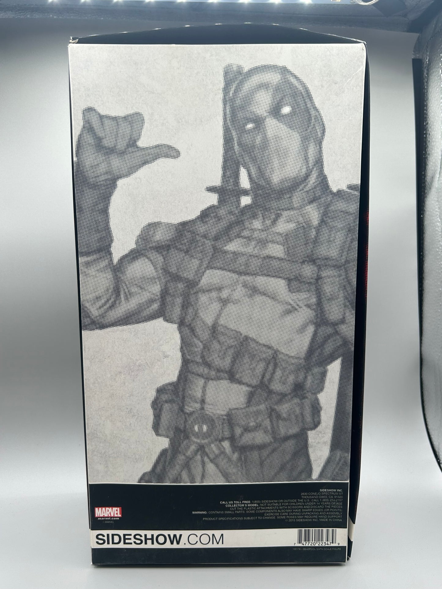 MARVEL SIDESHOW Deadpool 1/6th scale figure with box Near mint/Light Play