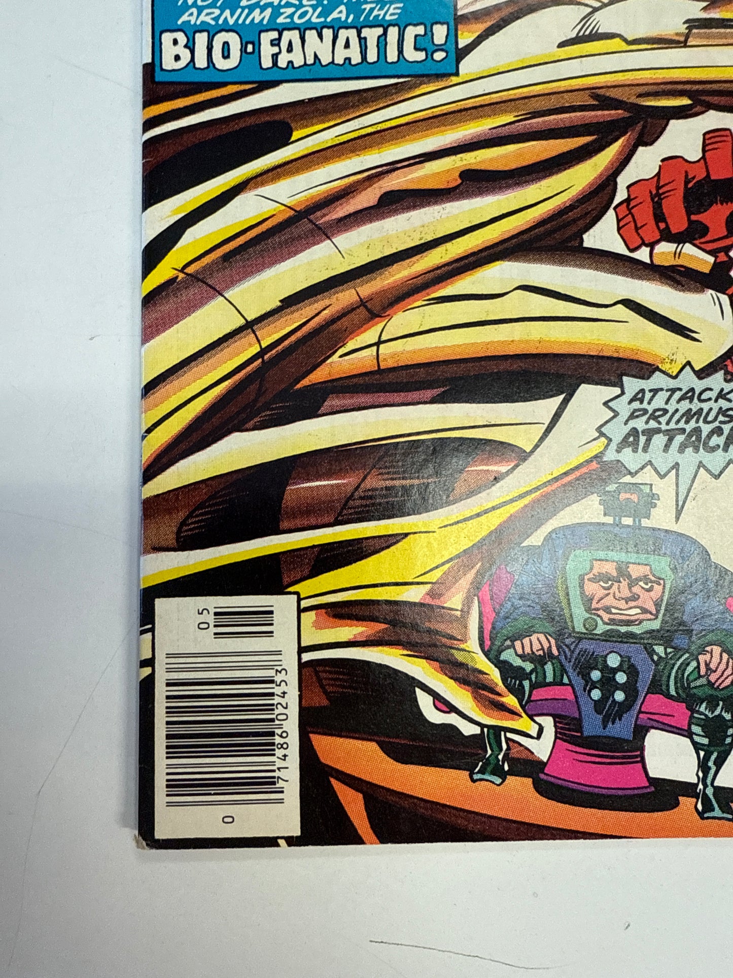 MARVEL COMICS CAPTAIN AMERICA AND THE FALCON 203 MARK JEWELERS VF