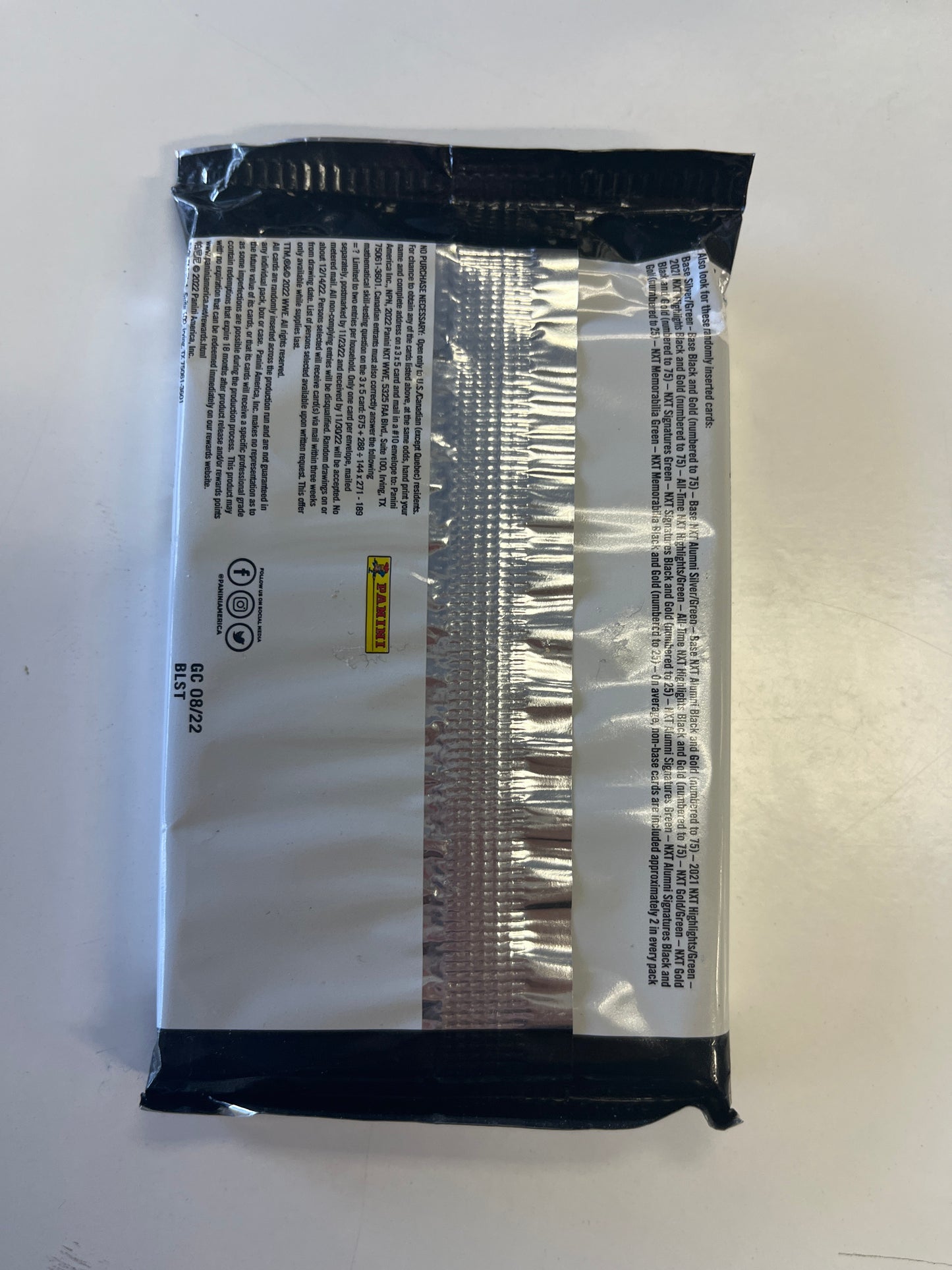 WWE NXT 2.0 15 TRADING CARDS PER PACK