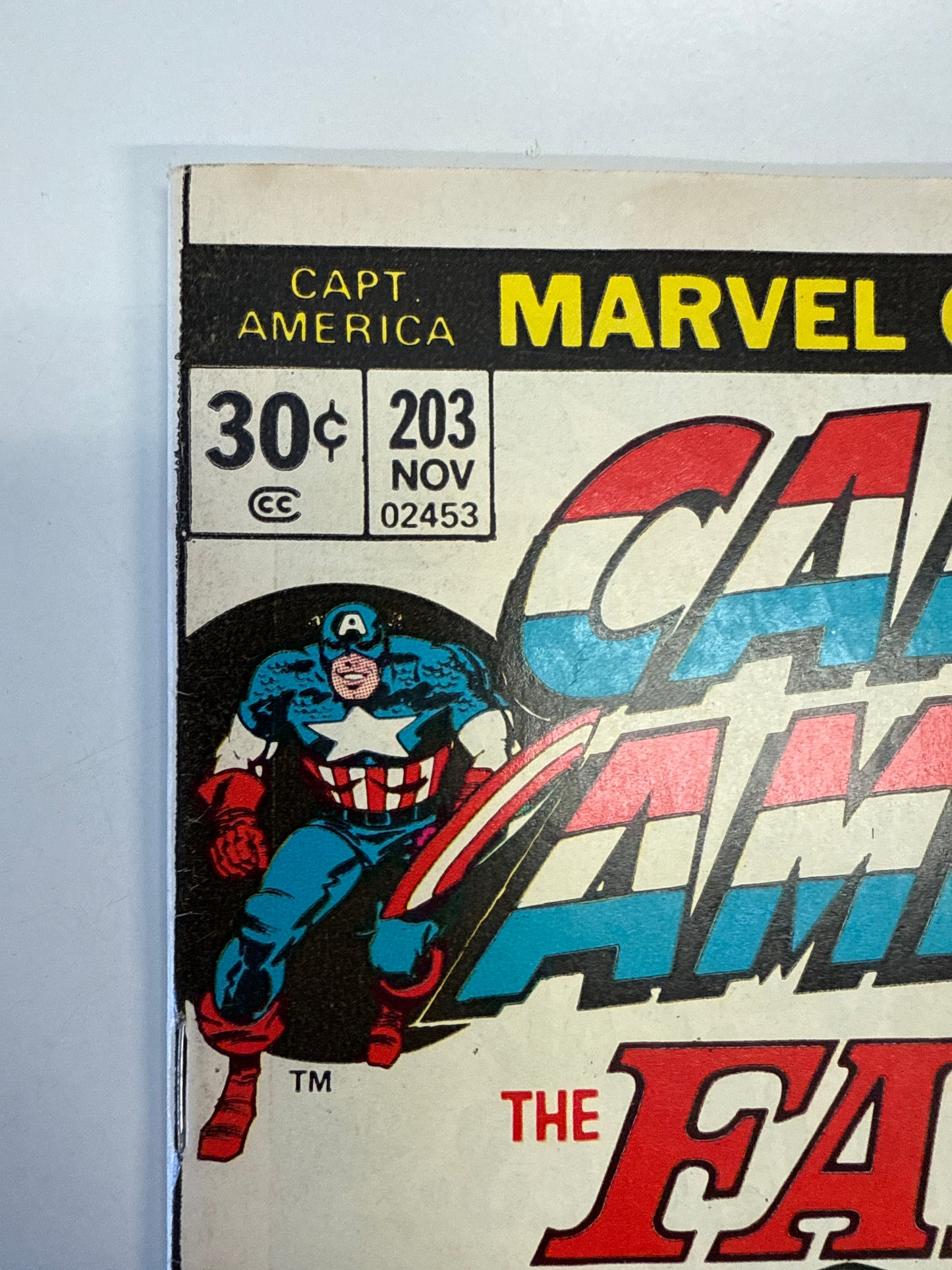 MARVEL COMICS CAPTAIN AMERICA AND THE FALCON 203 MARK JEWELERS VF