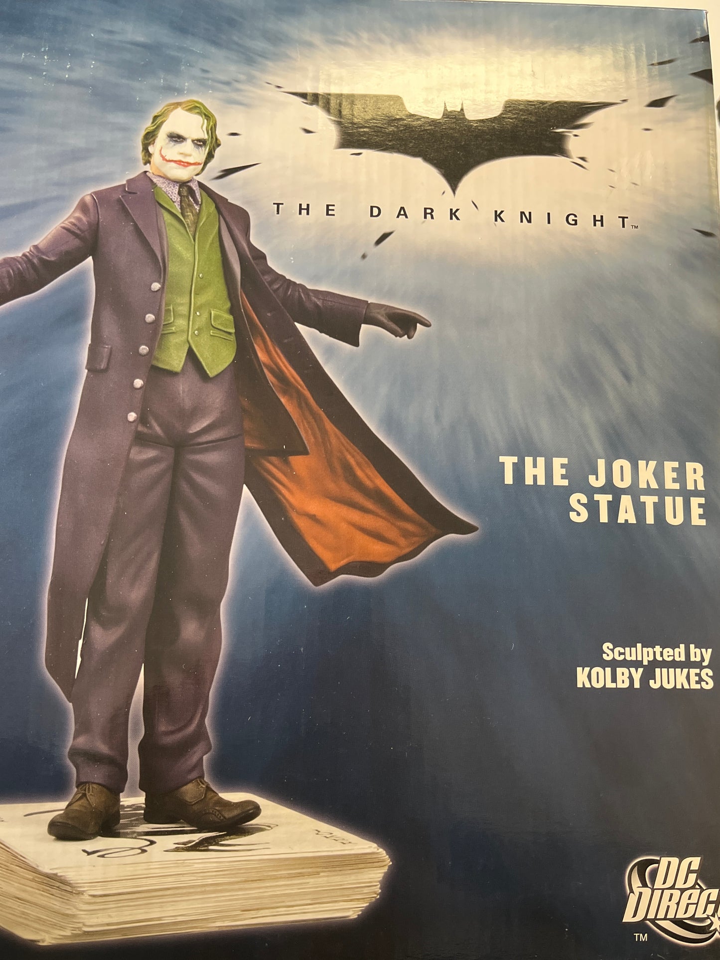 THE DARK KNIGHT JOKER THE JOKER STATUE DC DIRECT “10 TALL X 10” WIDE X 6” DEEP