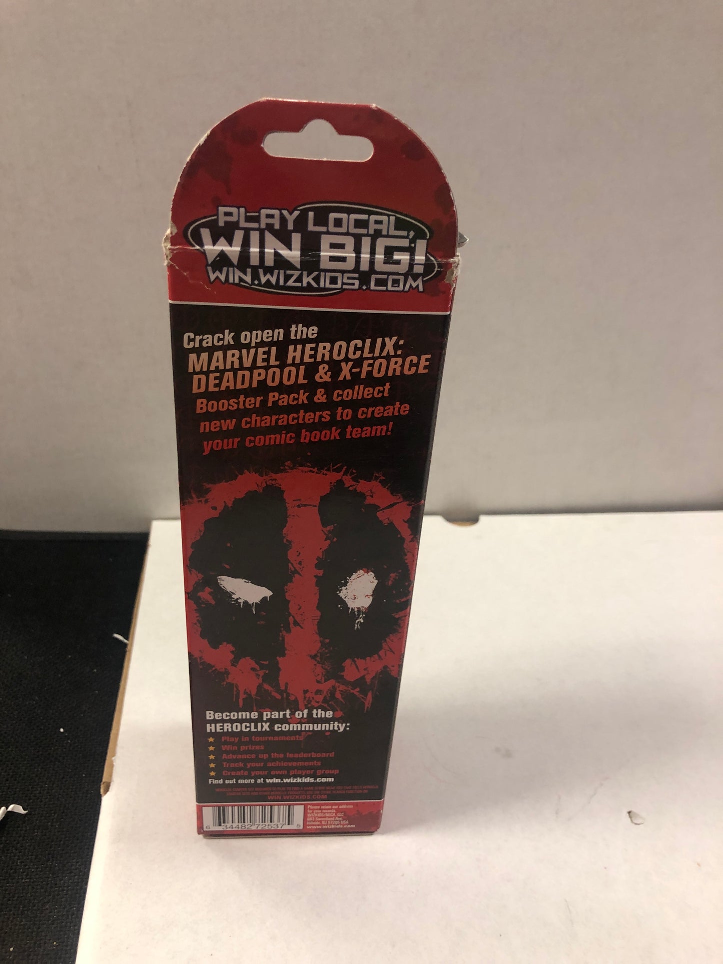 MARVEL HEROCLIX 5 PACK DEADPOOL AND X-FORCE POOR CONDITION TORN AND TAPED BOX