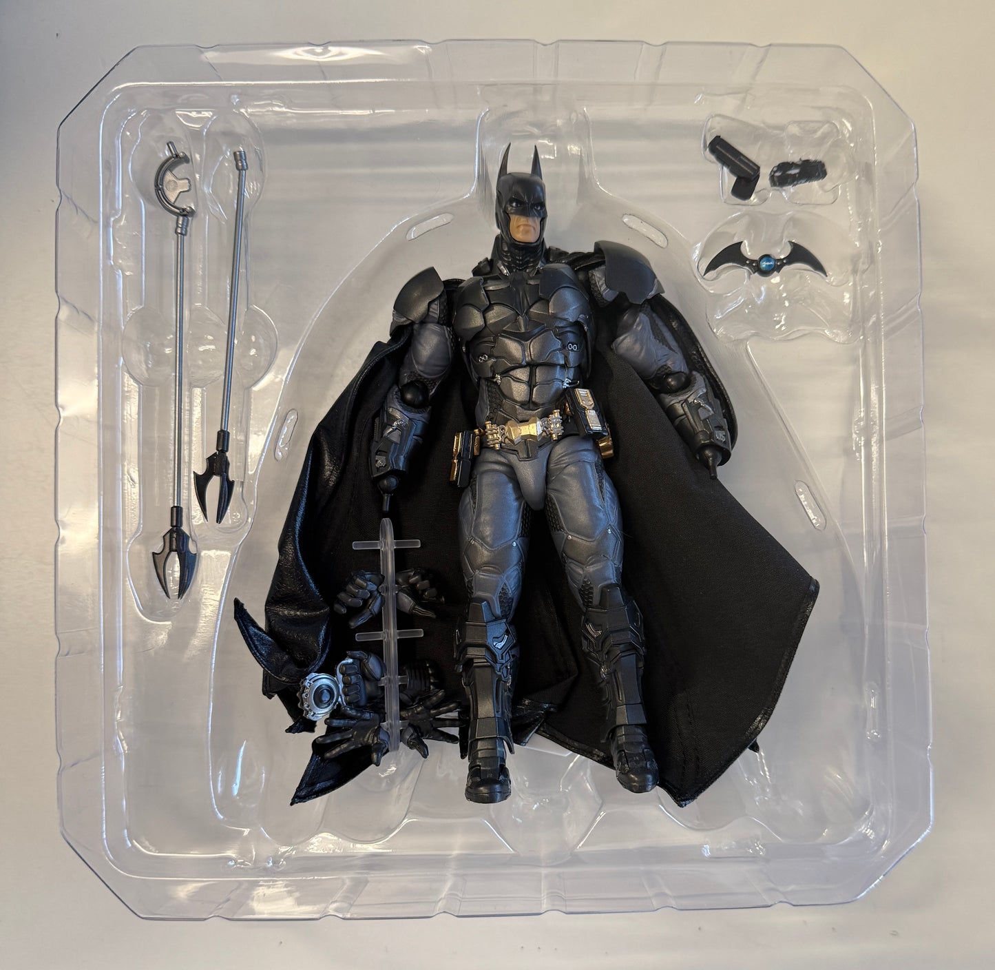 REVOLTECH DC BATMAN 180mm FIGURE GREAT CONDITION OPEN BOX