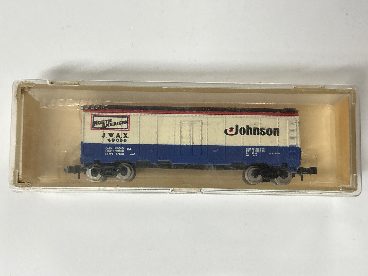 LIFE-LIKE MODEL TRAIN S788D REEFER JOHNSON’S WAX GOOD CONDITION IN BOX