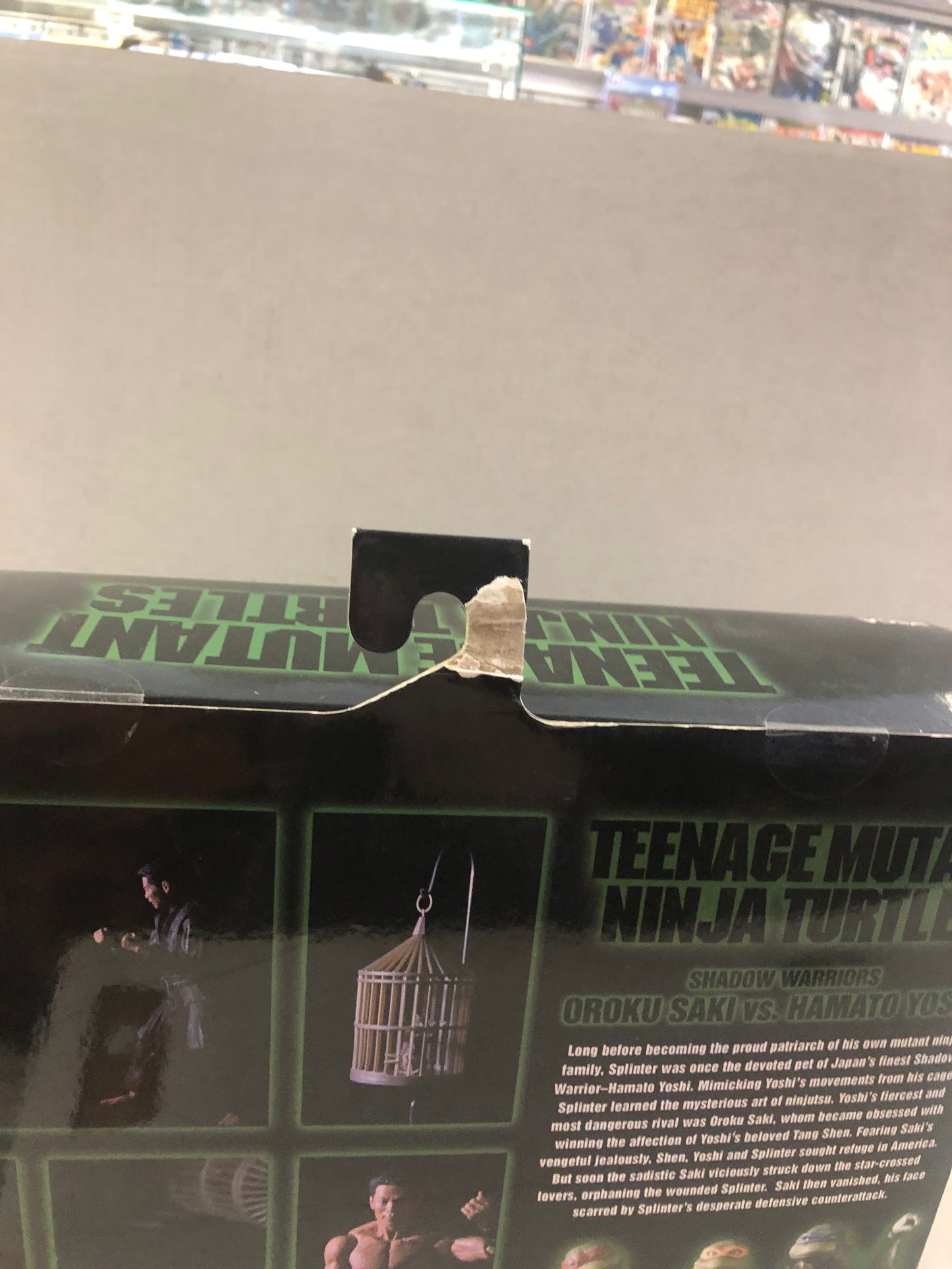 NECA TEENAGE MUTANT NINJA TURTLES SHADOW WARRIORS OROKU SAKI VS HAMATO YOSHI GOOD CONDITION TEAR ON HANDLE OF BOX