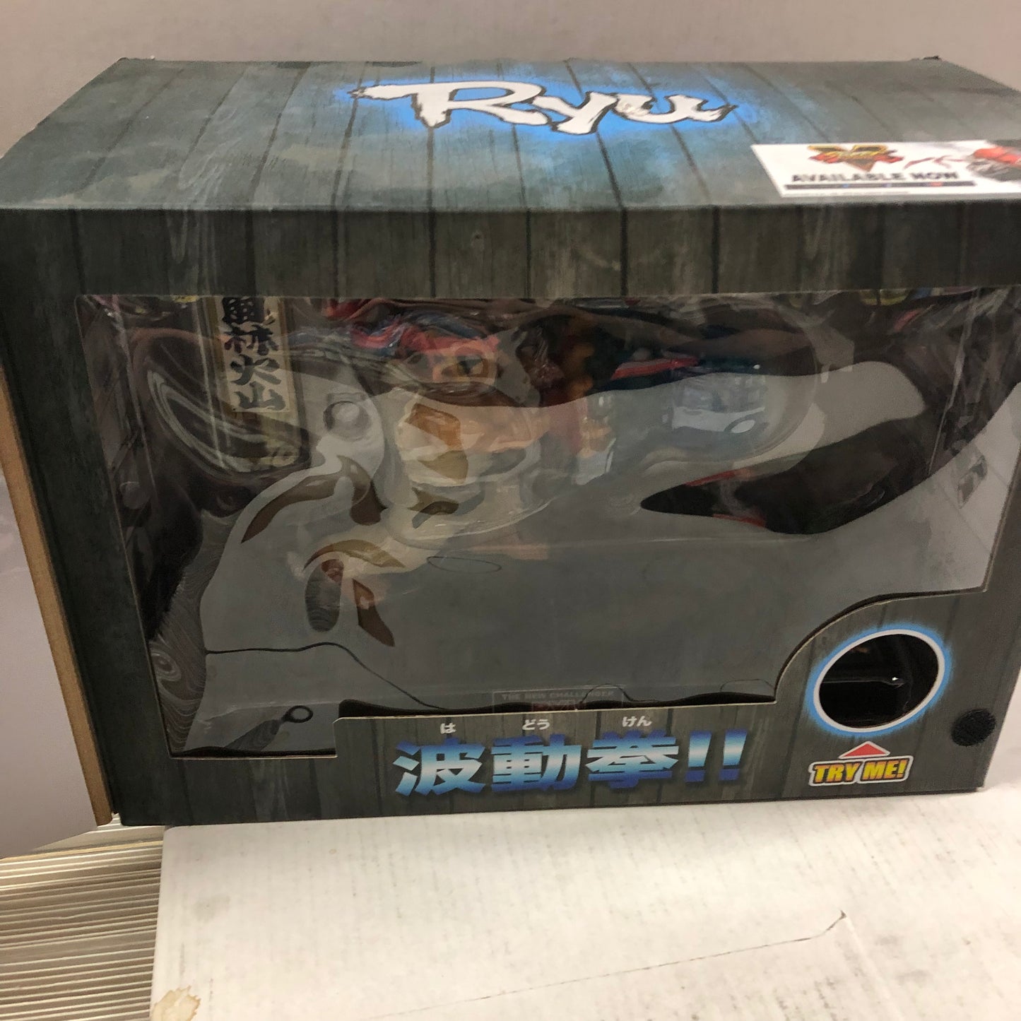 TIER 1 RYU STREET FIGHTER LED LIGHTS AND SOUND FIGURE GREAT CONDITION OPENED