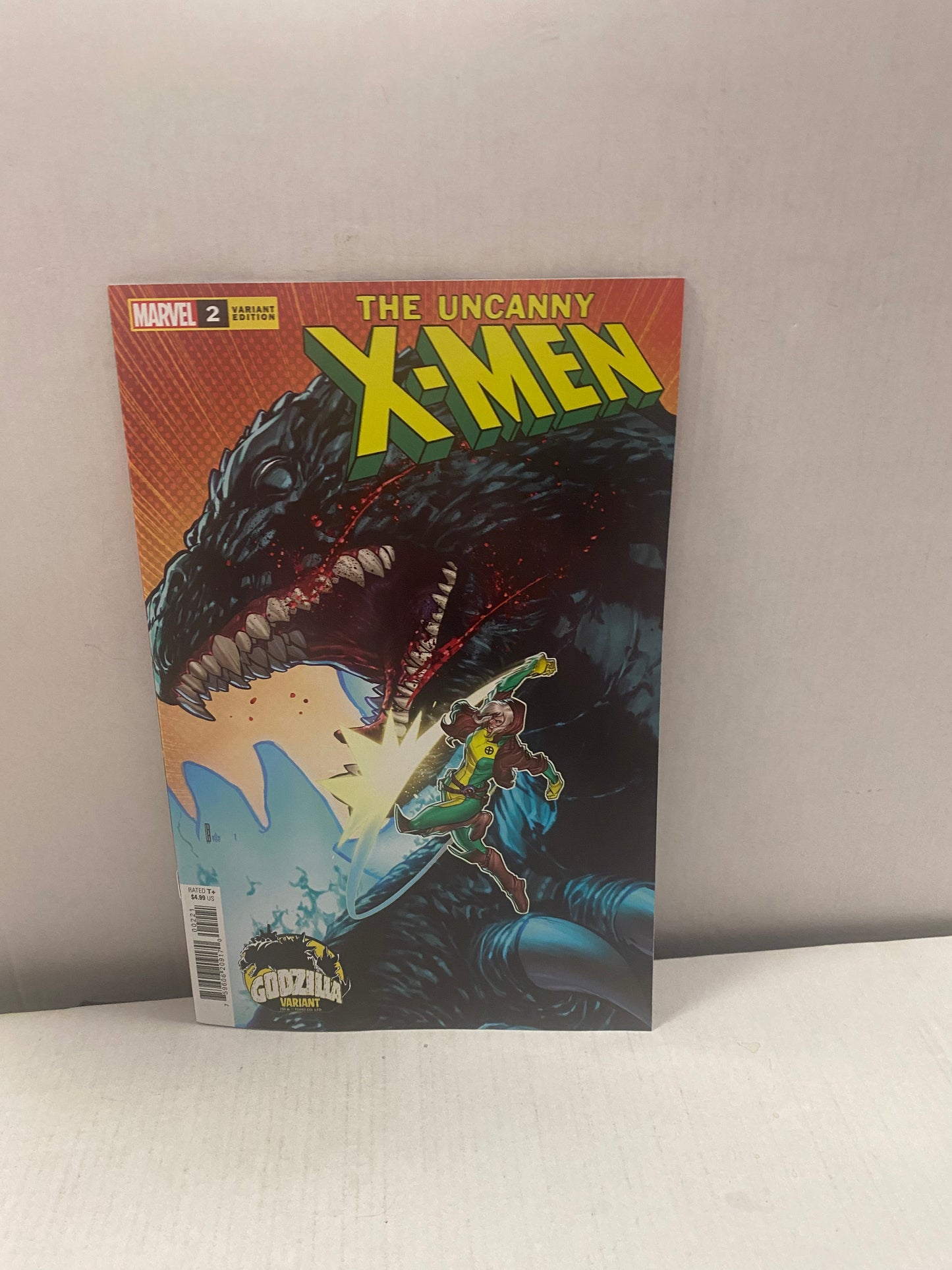 MARVEL COMICS UNCANNY X-MEN 2 VARIANT