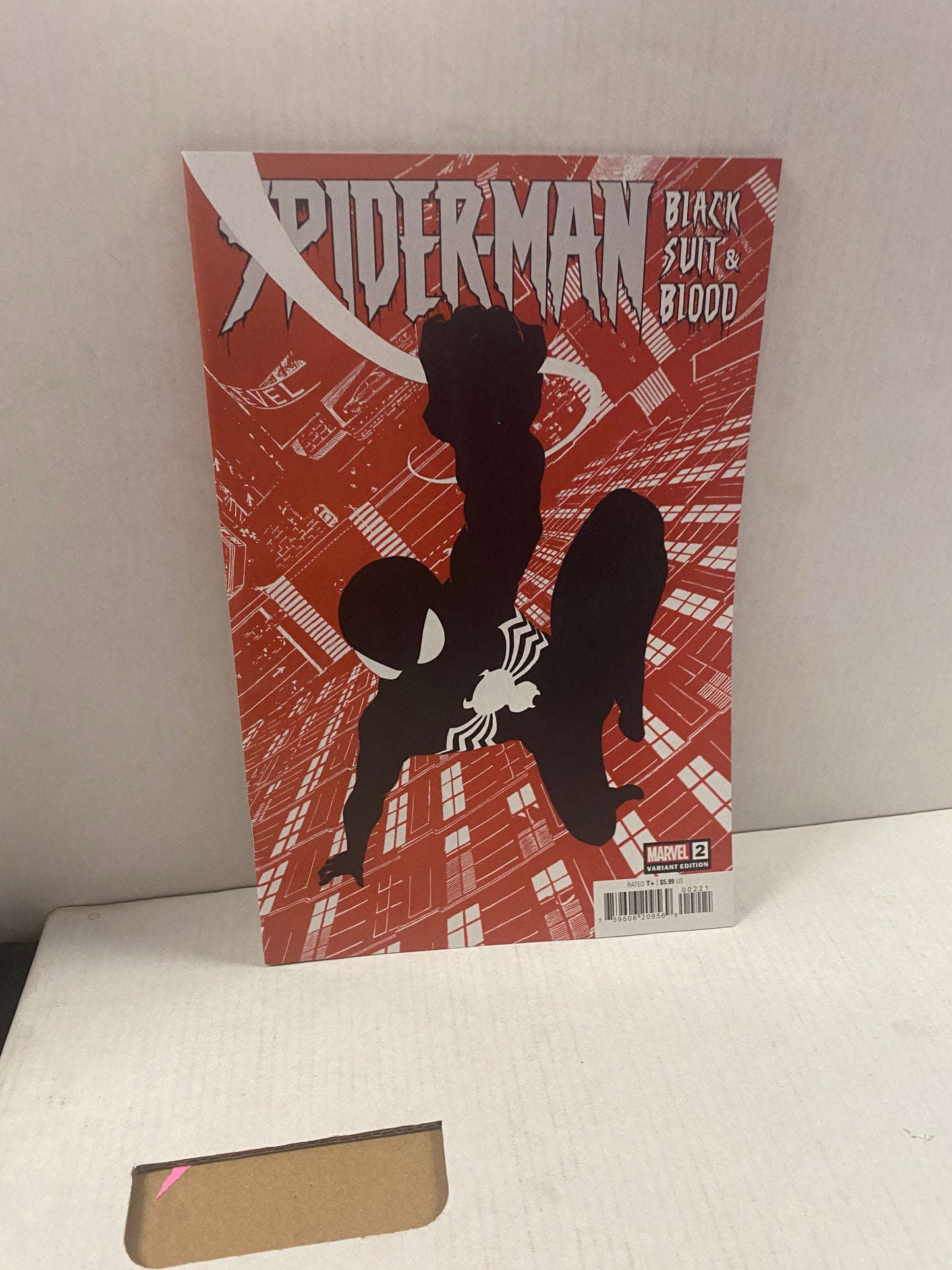 MARVEL COMICS SPIDER-MAN BLACK SUIT AND BLOOD 2 VARIANT