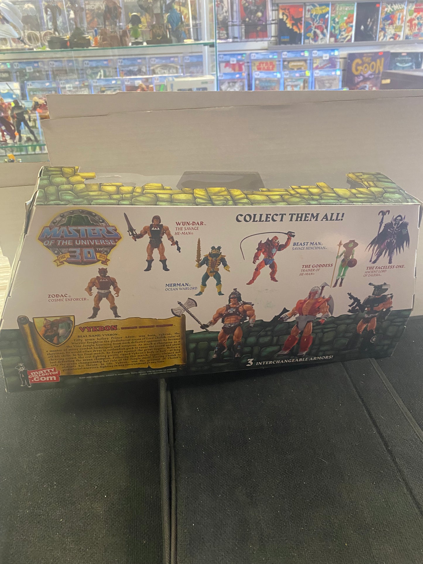 MATTEL MASTERS OF THE UNIVERSE CLASSICS VYKRON ULTIMATE ETERNIAN CHAMPION (2012)