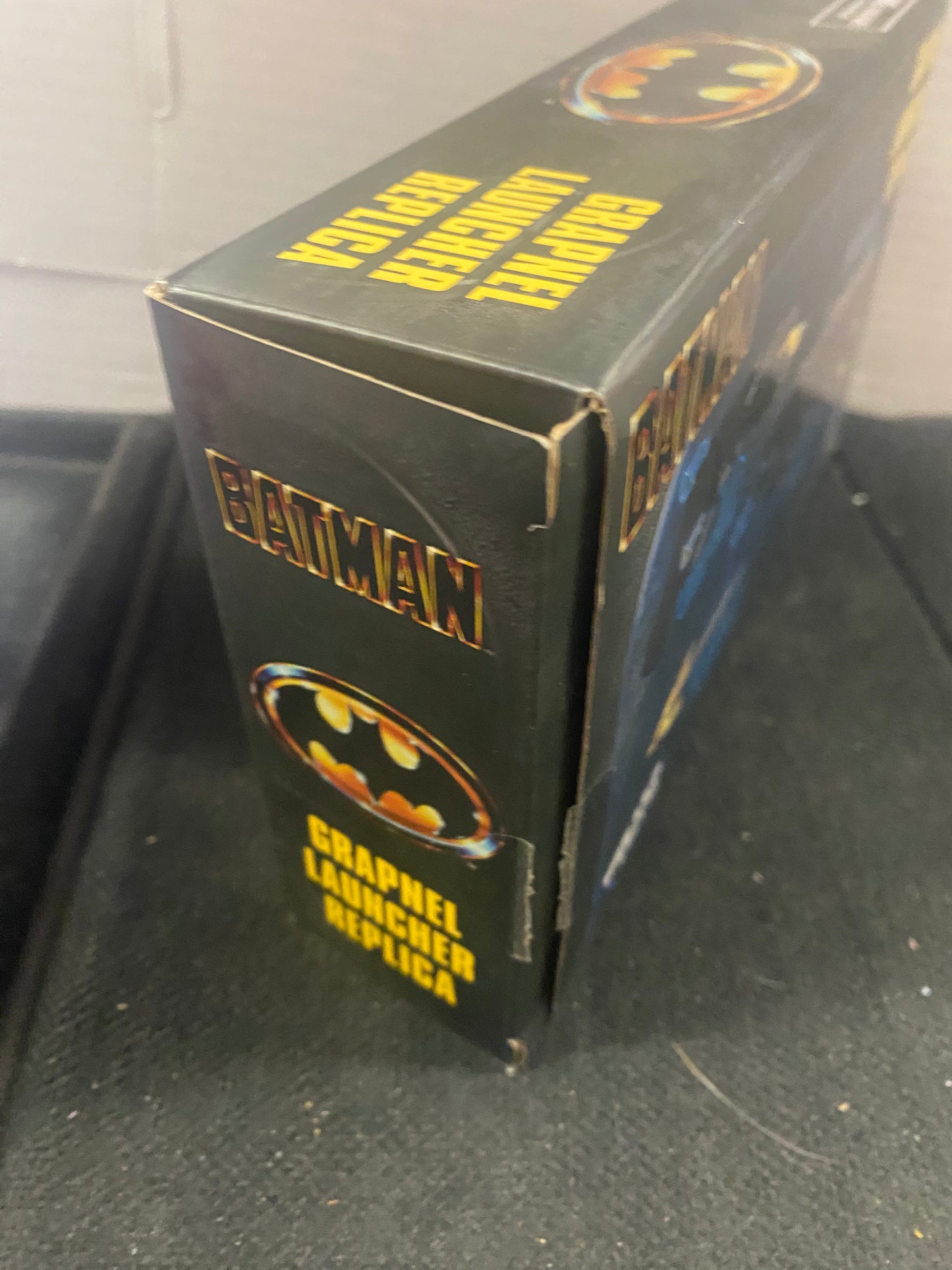 NECA BATMAN GRAPNEL LAUNCHER REPLICA