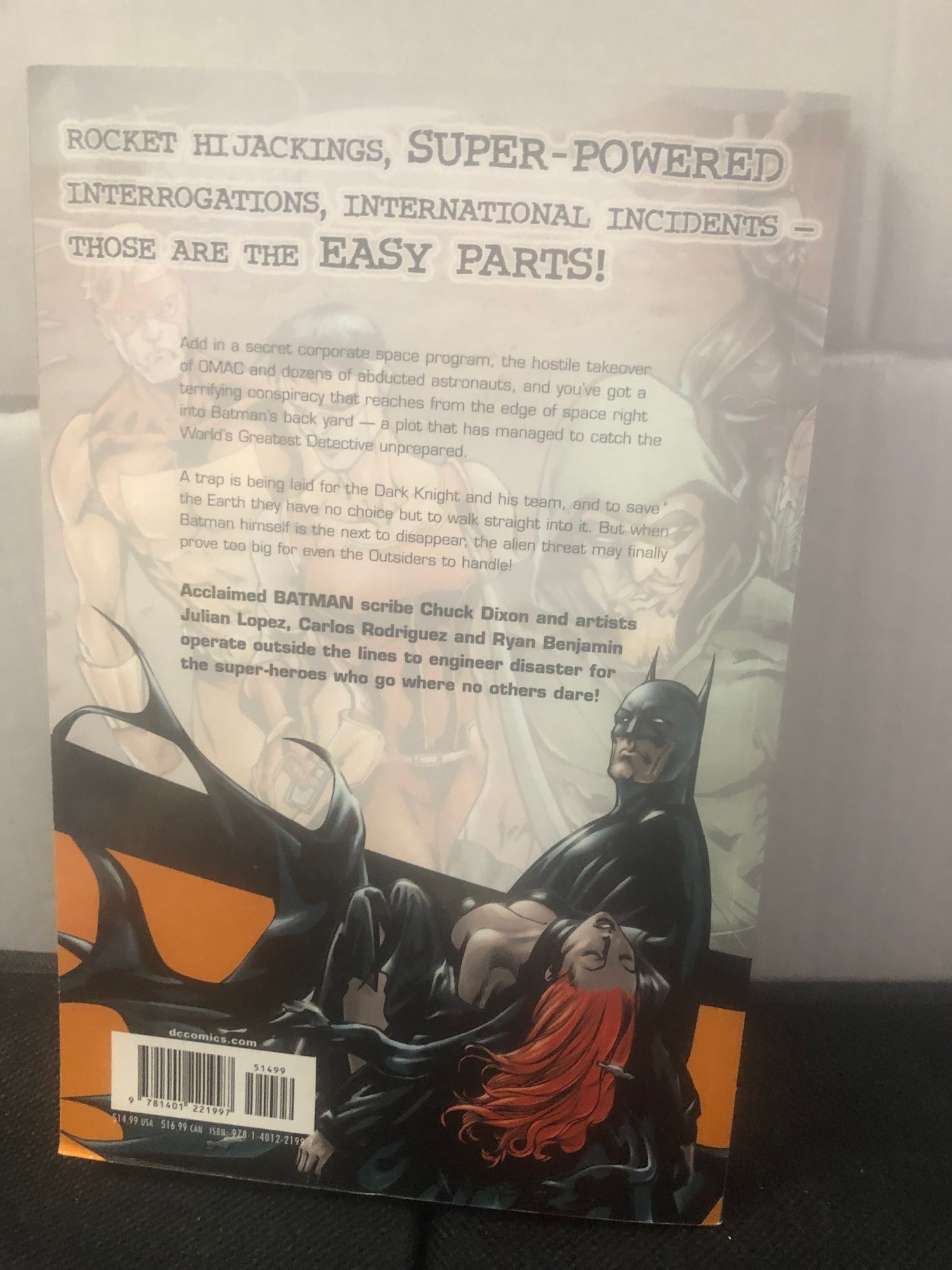 DC COMICS BATMAN AND THE OUTSIDERS VOLUME TWO THE SNARE (2009)