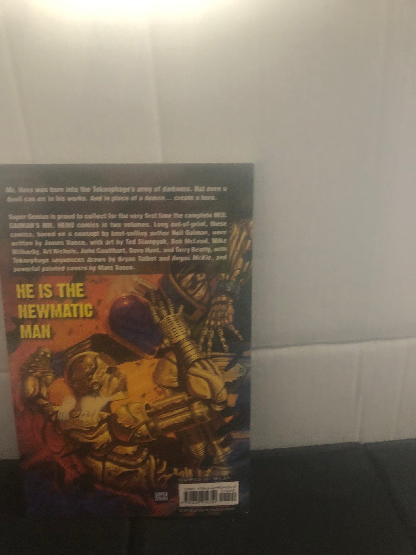 SUPER GENIUS MR HERO THE NEWMATIC MAN VOLUME ONE (1995)
