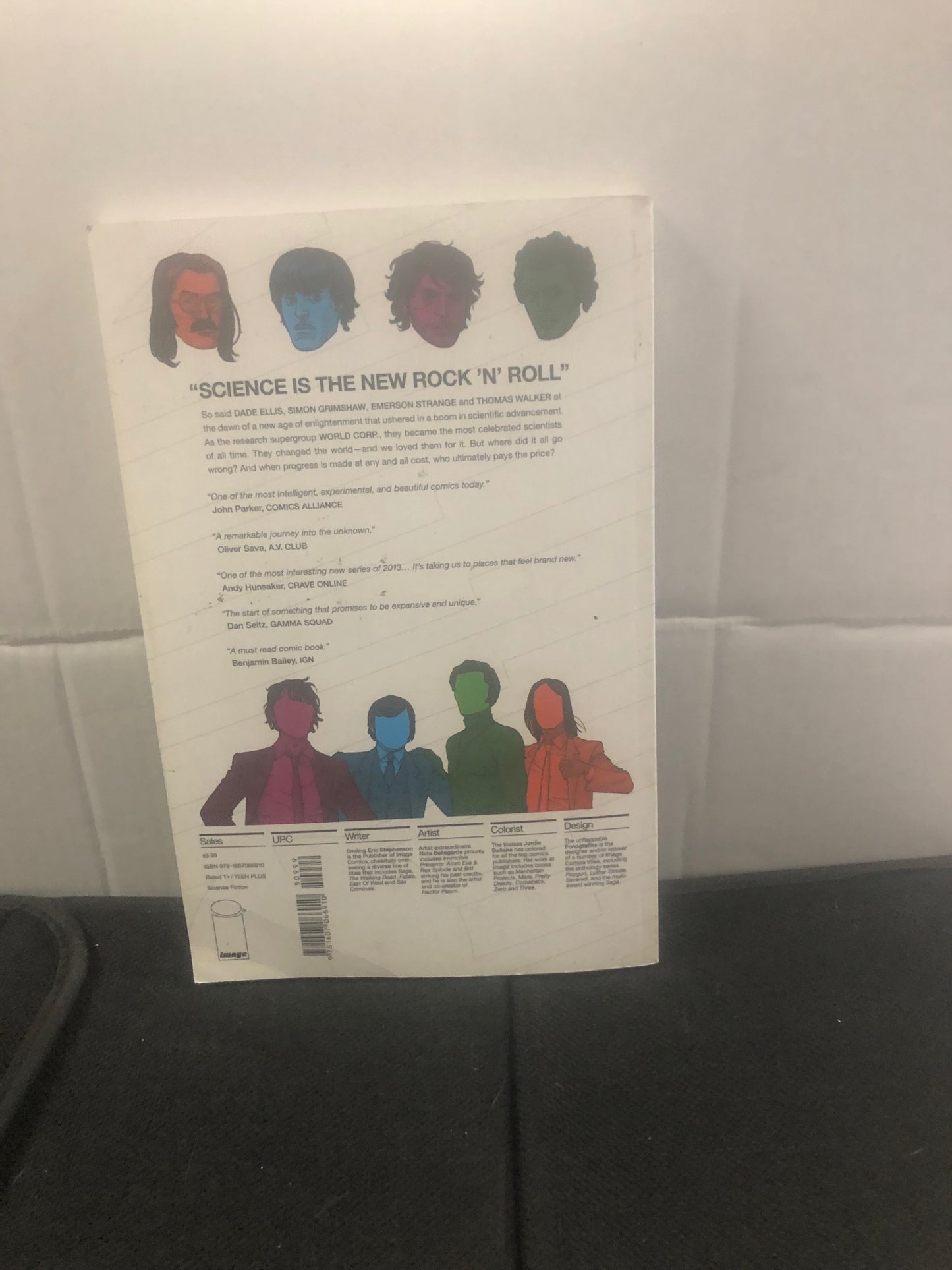 IMAGE NOWHERE MEN VOLUME ONE (2013)