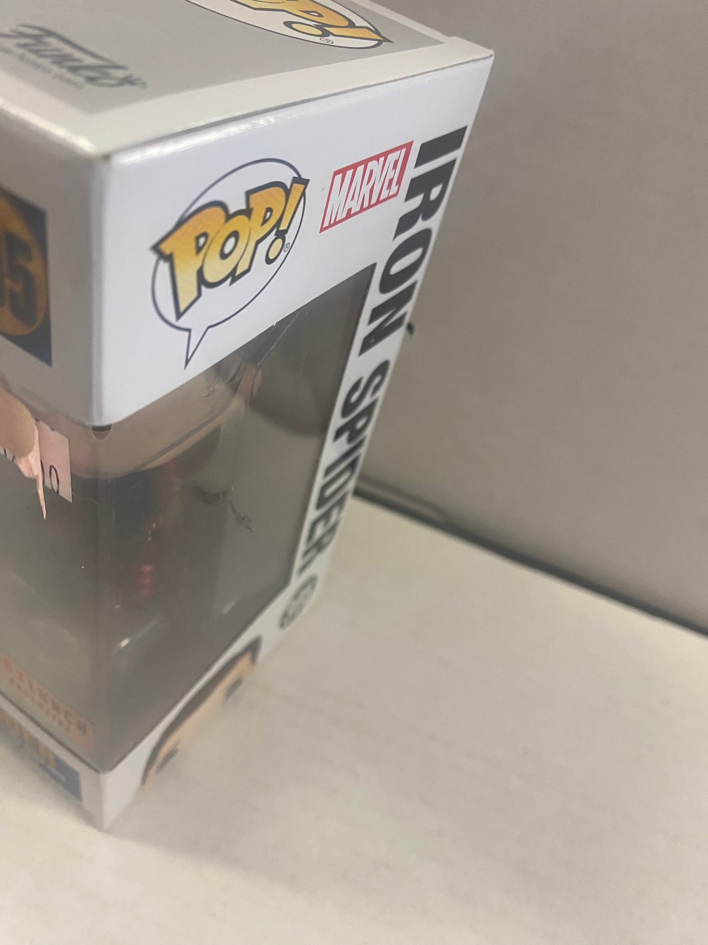 FUNKO POP AVENGERS INFINITY WAR # 305 IRON SPIDER BOX LUNCH EXCLUSIVE