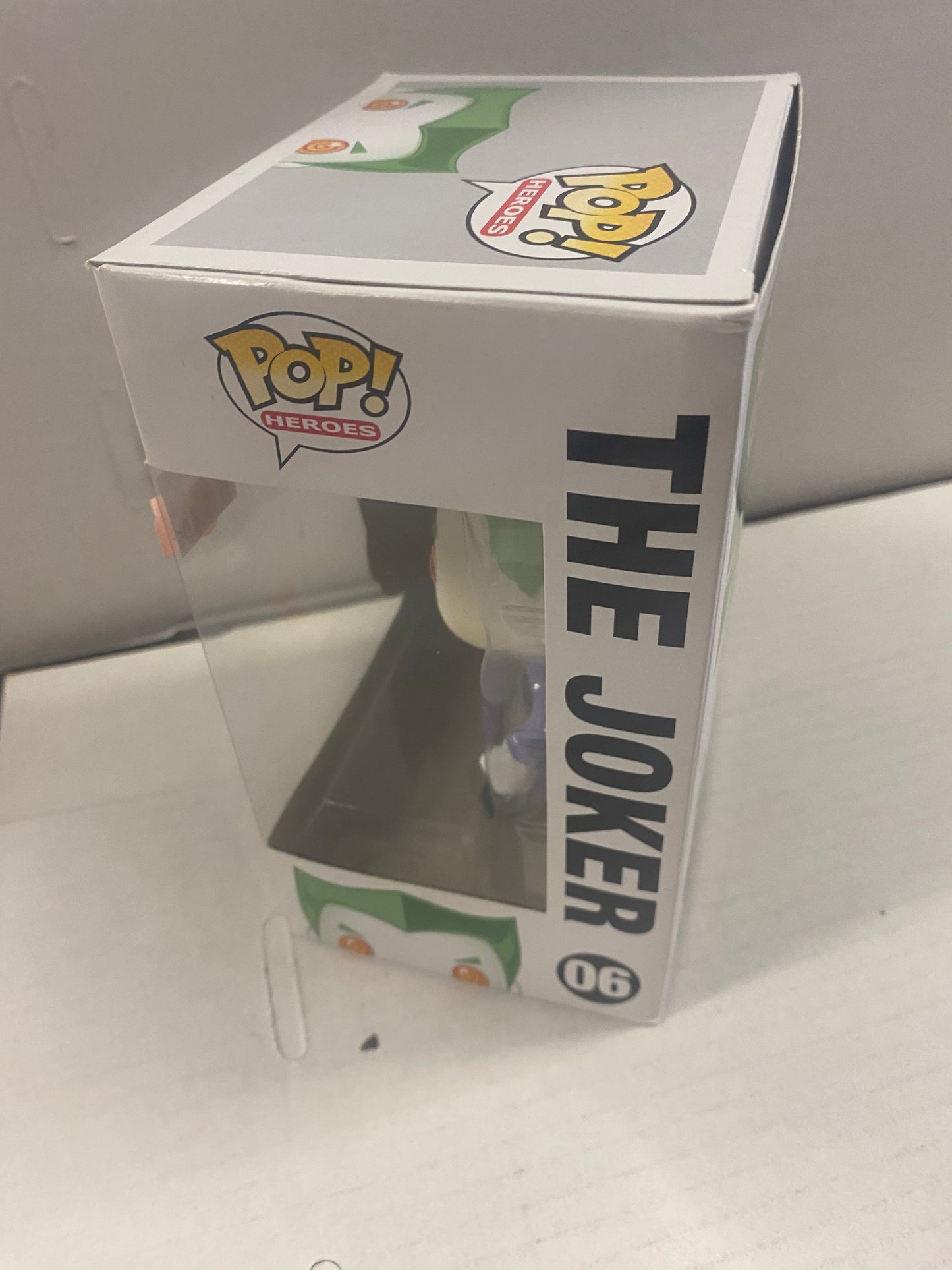 FUNKO POP HEROES DC UNIVERSE #6 THE JOKER