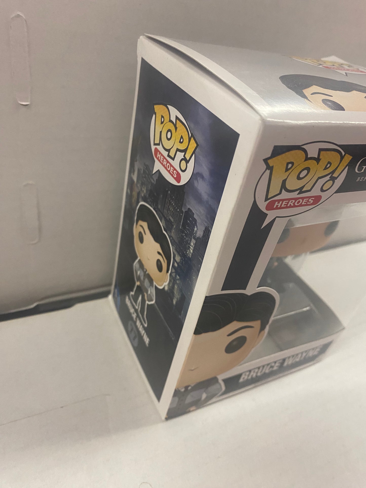 FUNKO POP HEROES GOTHAM #77 BRUCE WAYNE