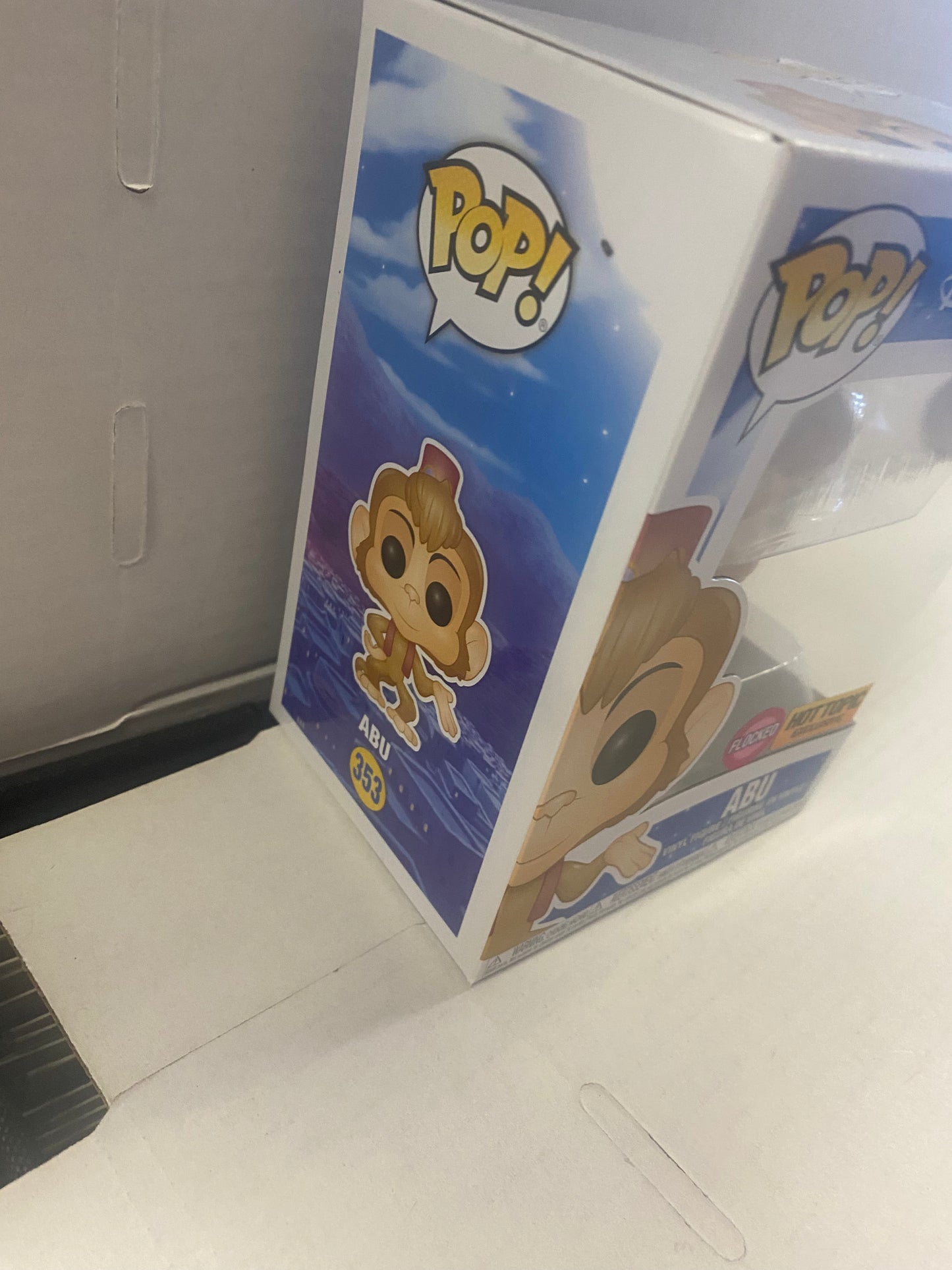 FUNKO POP DISNEY #353 ABU FLOCKED HOT TOPIC EXCLUSIVE