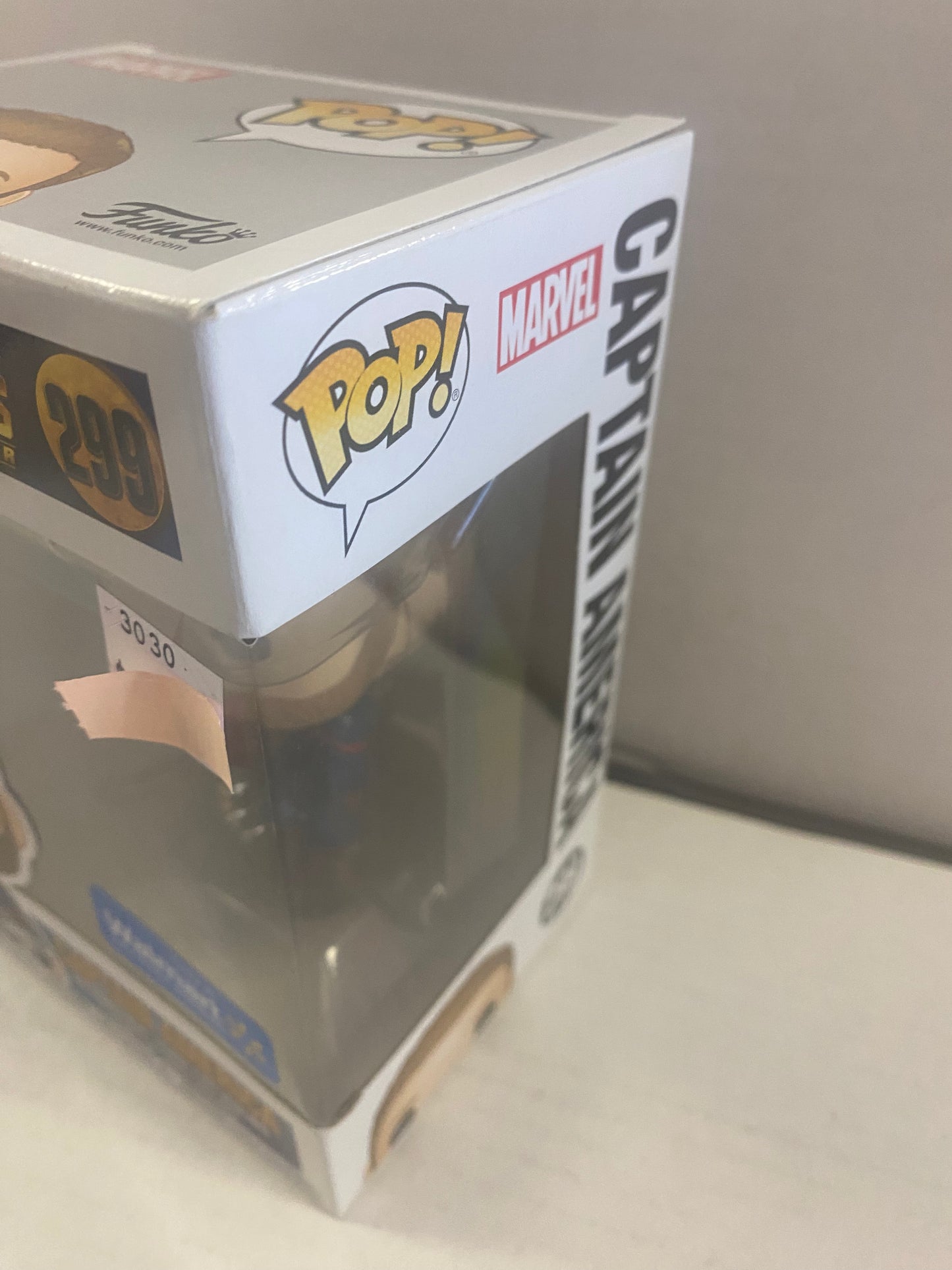 FUNKO POP AVENGERS INFINITY WAR #299 CAPTAIN AMERICA WALMART EXCLUSIVE