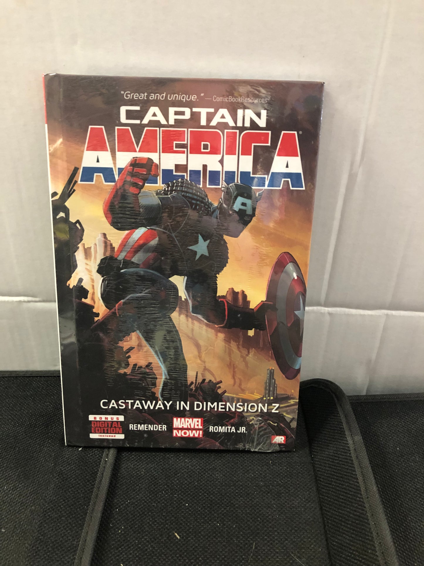 MARVEL COMICS CAPTAIN AMERICA CASTAWAYS IN DIMENSION Z (2013)