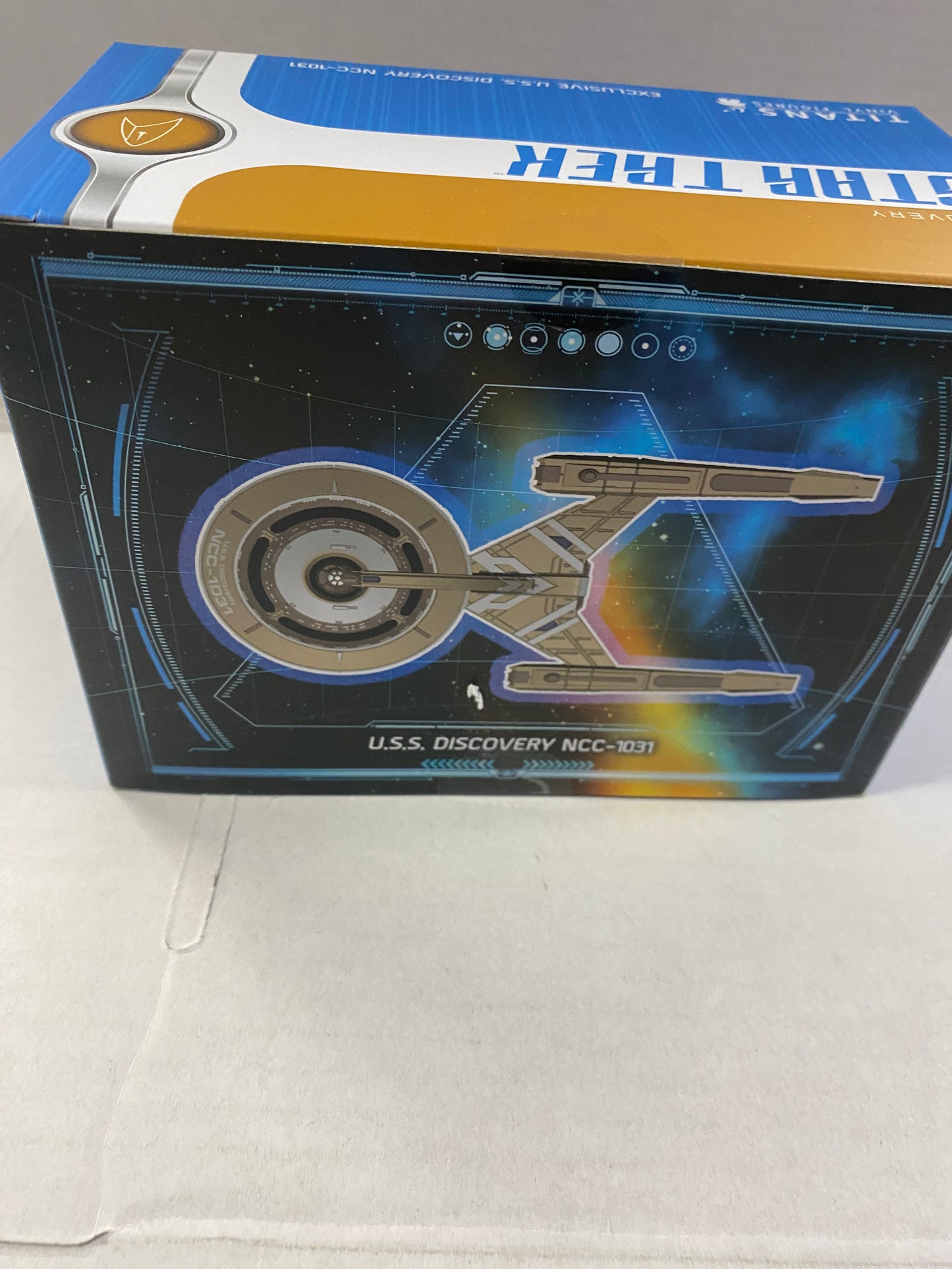 TITANS VINYL FIGURES EXCLUSIVE USS DISCOVERY NCC-1031 2018 STAR TREK CONVENTION EXCLUSIVE