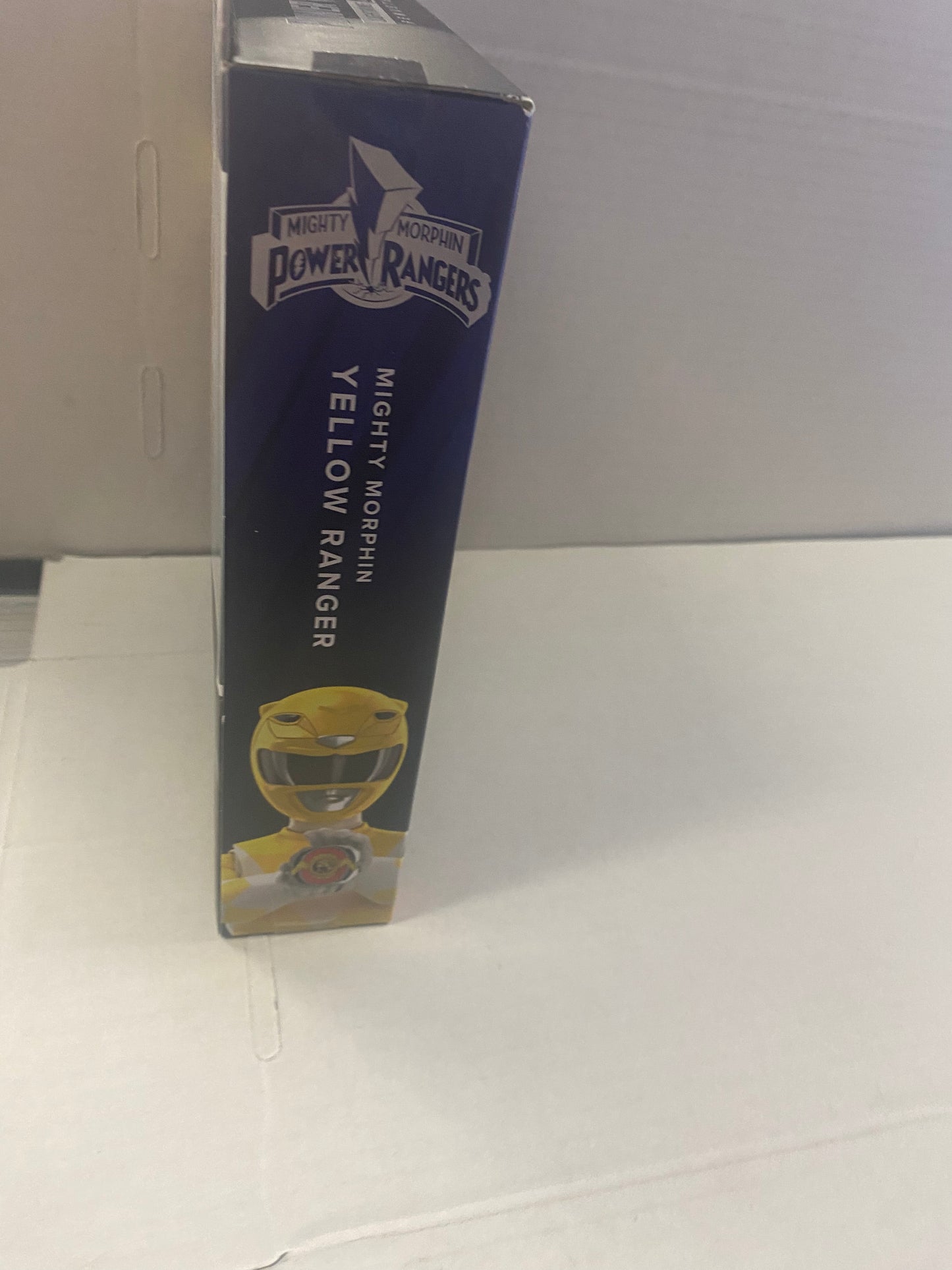 HASBRO POWER RANGERS LIGHTNING COLLECTION REMASTERED MIGHTY MORPHIN YELLOW RANGER