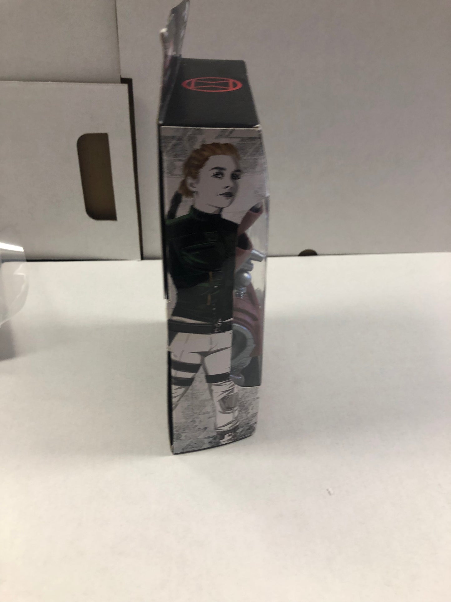 MARVEL LEGENDS SERIES - BLACK WIDOW YELENA BELOVA - NIB