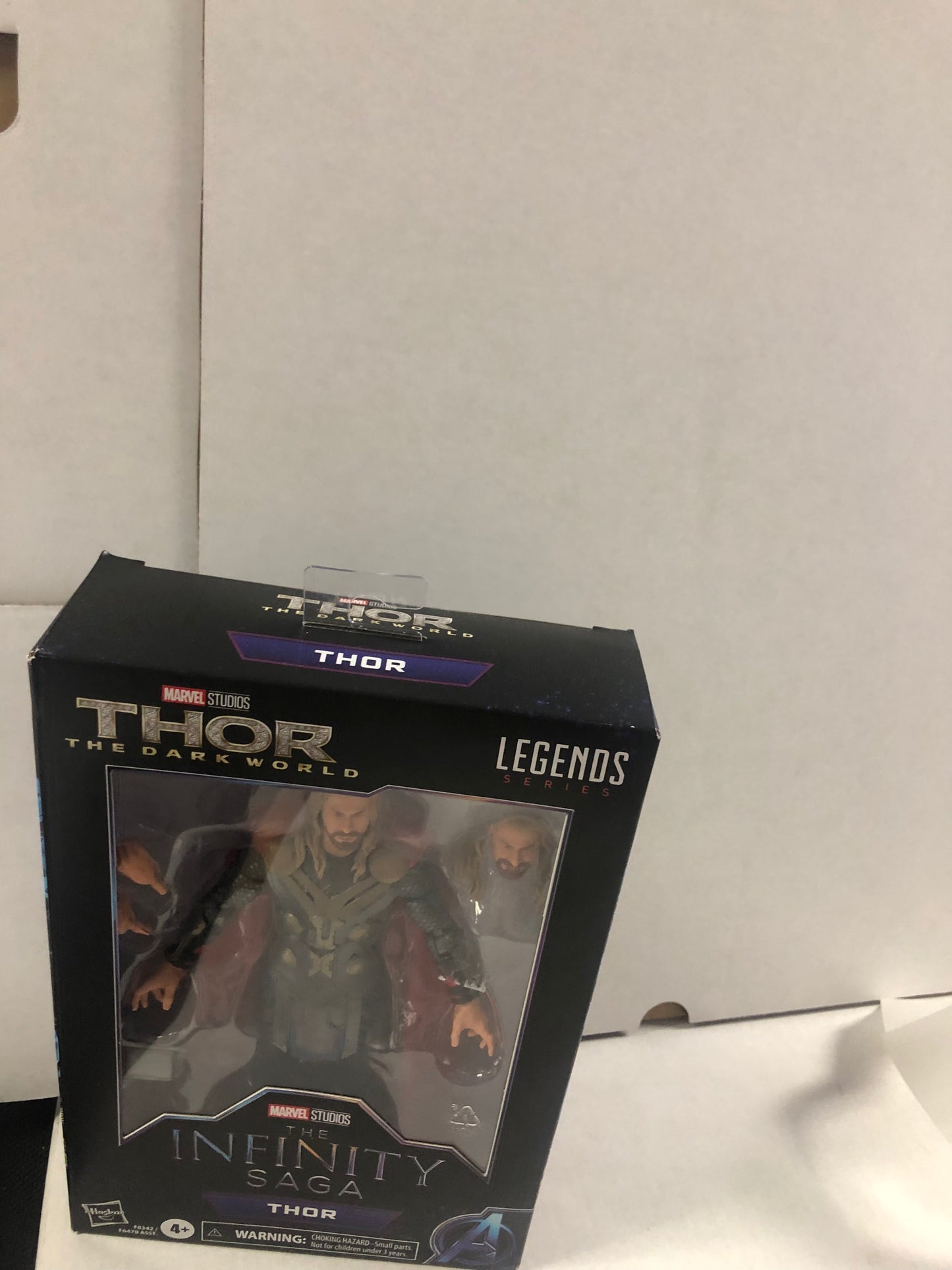 MARVEL LEGENDS SERIES THOR THE DARK WORLD - THOR - NEW IN BOX