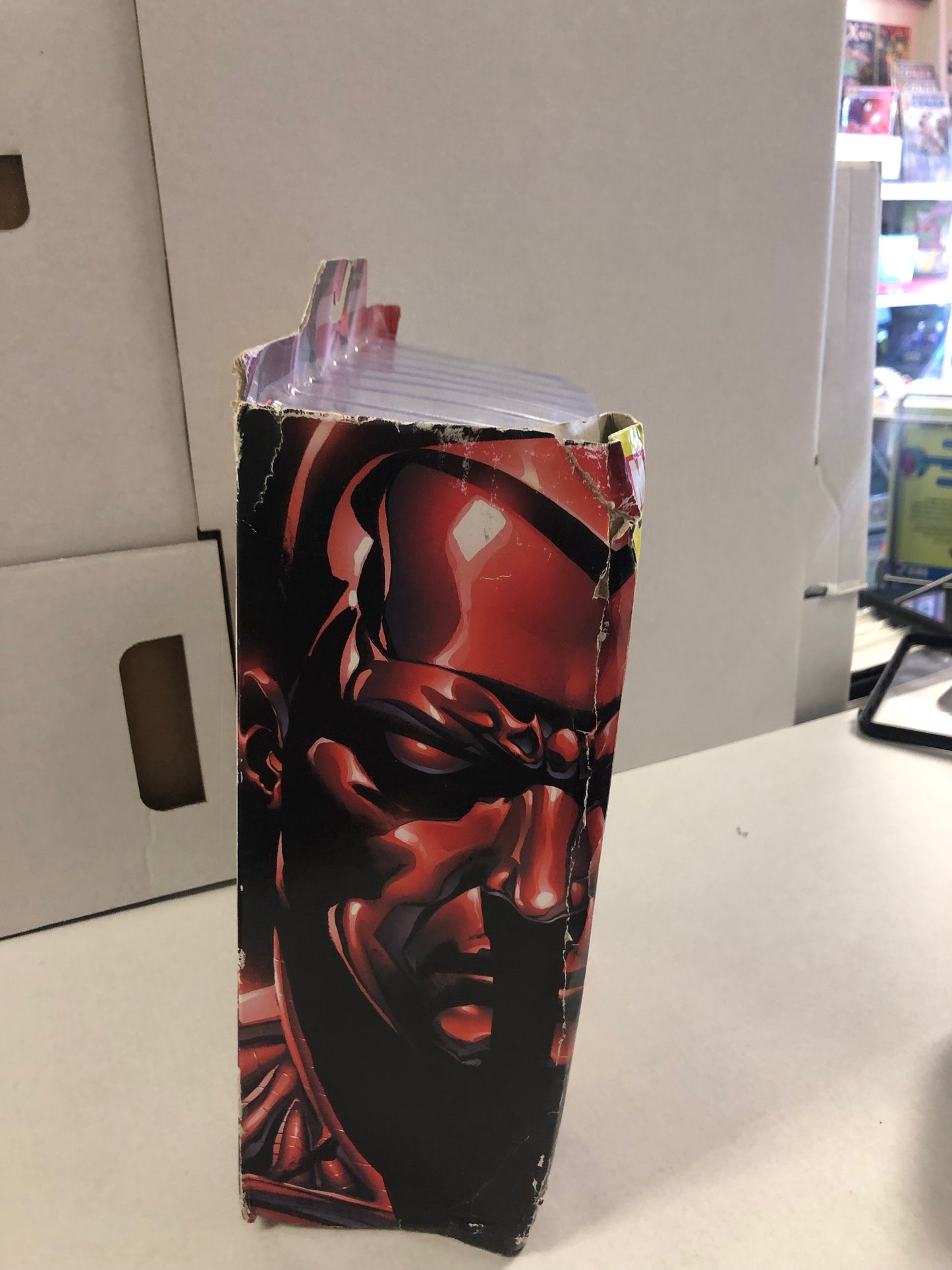 MARVEL SELECT COLOSSUS POOR CONDITION BOX WEAR ON ALL SIDES