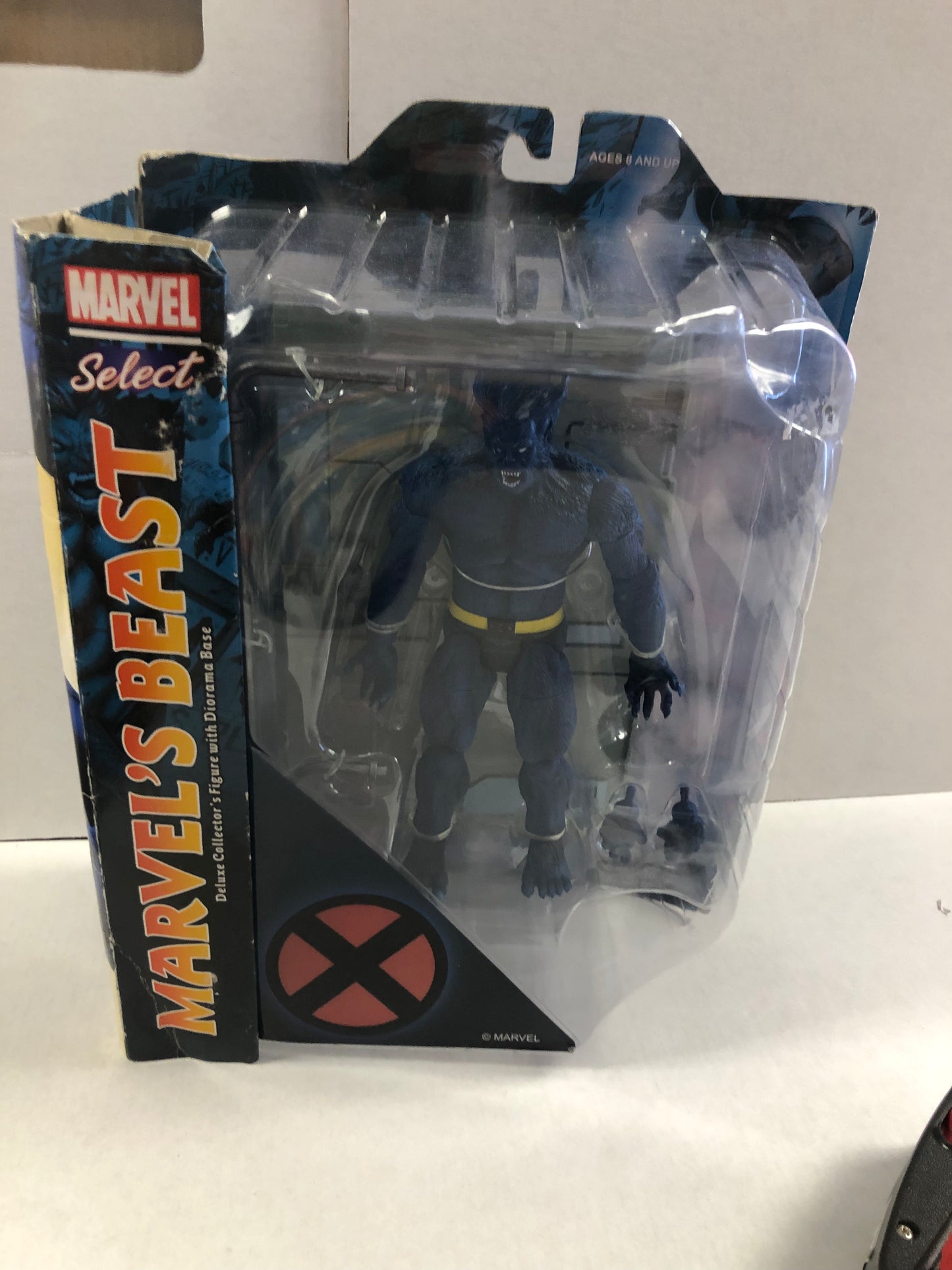 MARVEL SELECT MARVELS BEAST OKAY CONDITION BOX DAMAGE ON BOTTOM OF BOX