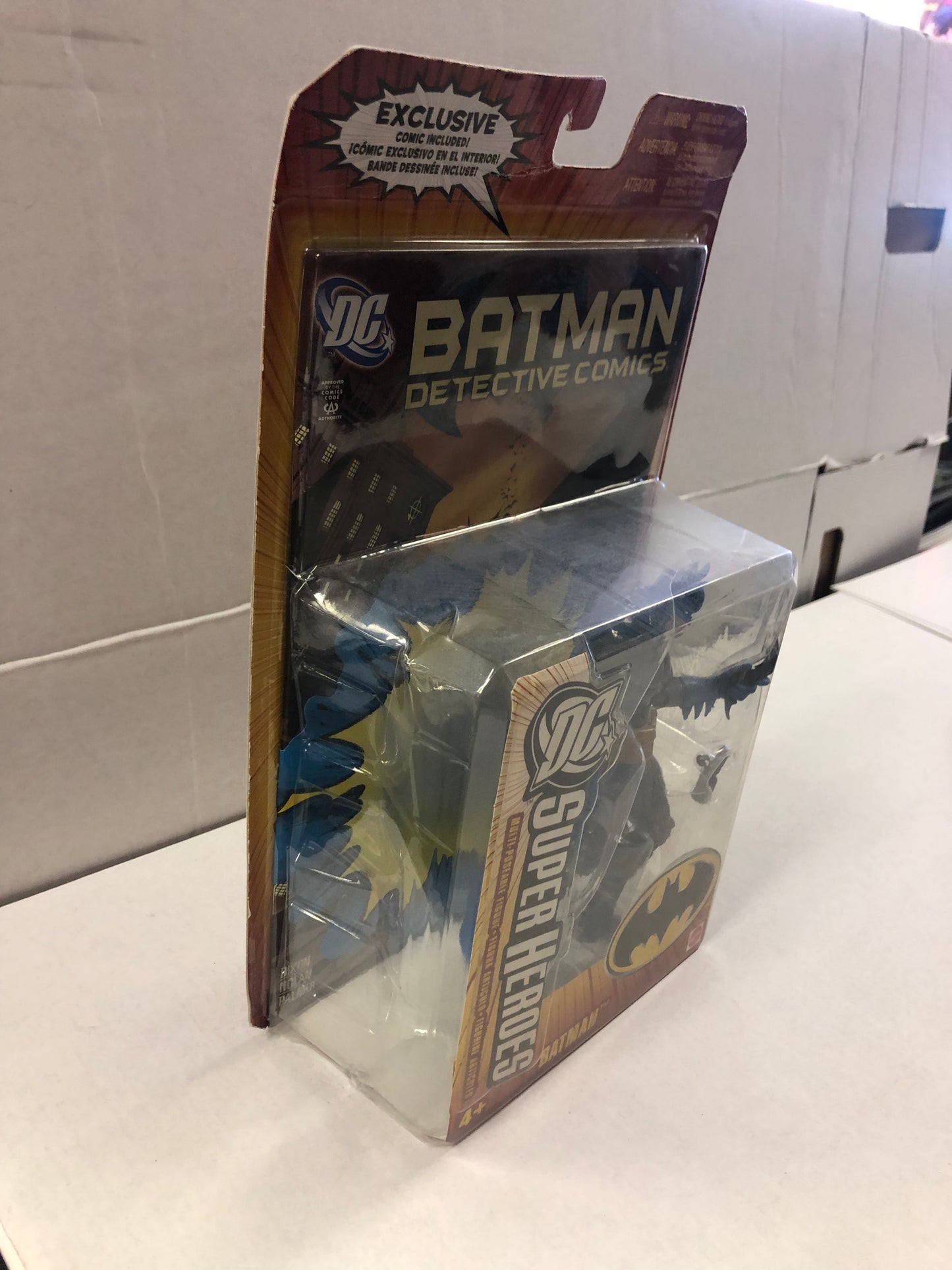 MATTEL BATMAN DETECTIVE COMICS BATMAN GOOD CONDITION SMALL BEND ON FRONT OF BOX