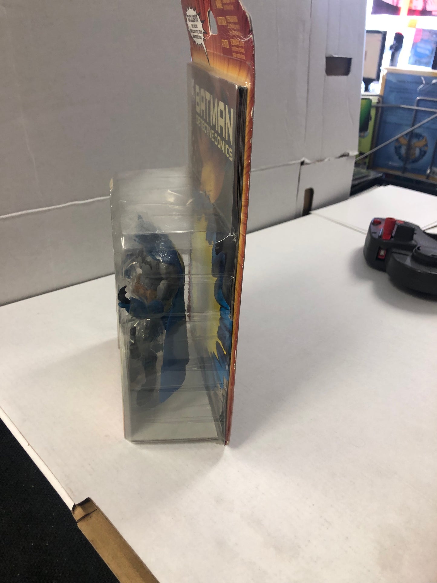MATTEL BATMAN DETECTIVE COMICS BATMAN GOOD CONDITION SMALL BEND ON FRONT OF BOX