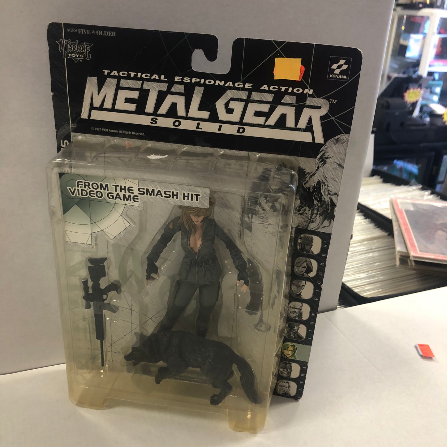 MCFARLANE TOYS METAL GEAR SOLID SNIPER WOLF GREAT CONDITION SLIGHT YELLOWING ON BOX