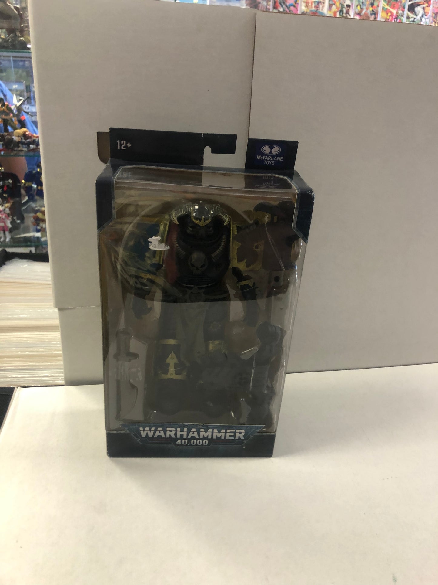MCFARLANE TOYS WARHAMMER 40000 CHAOS SPACE MARINE EXCELLENT CONDITION
