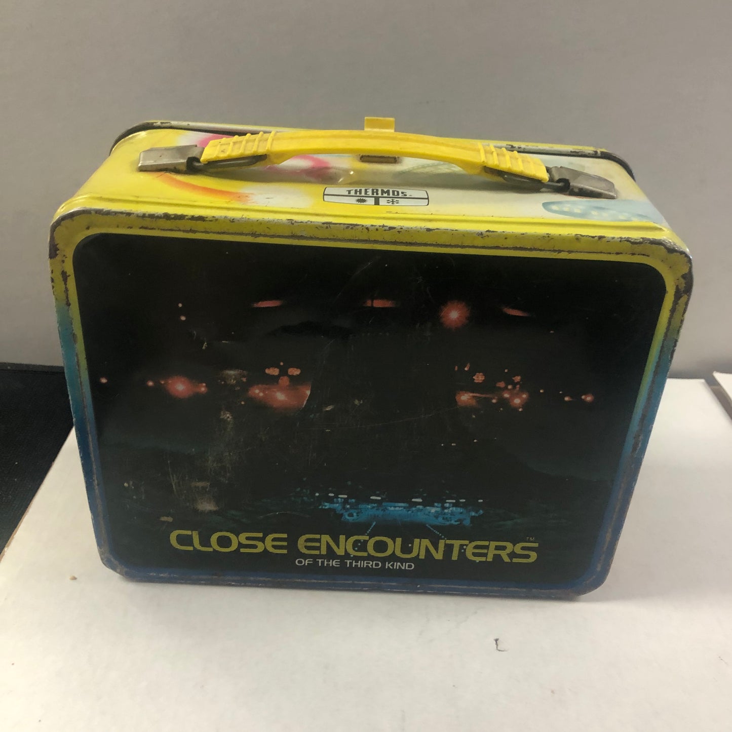 THERMOS CLOSE ENCOUNTERS OF THE THIRD KIND LUNCHBOX NO THERMOS OKAY CONDITION RUST ON BOX