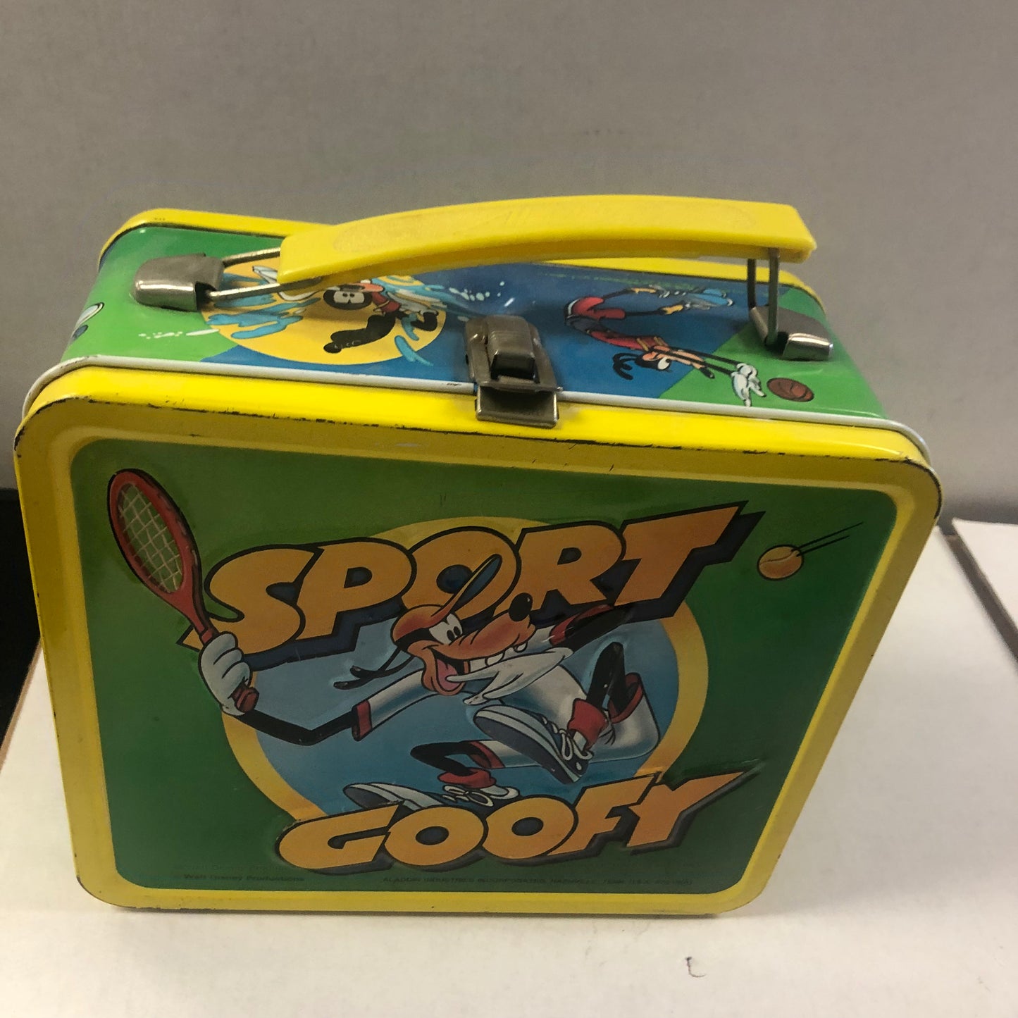 ALADDIN INDUSTRIES SPORT GOOFY LUNCHBOX WITH THERMOS GOOD CONDITION SLIGHT WEAR