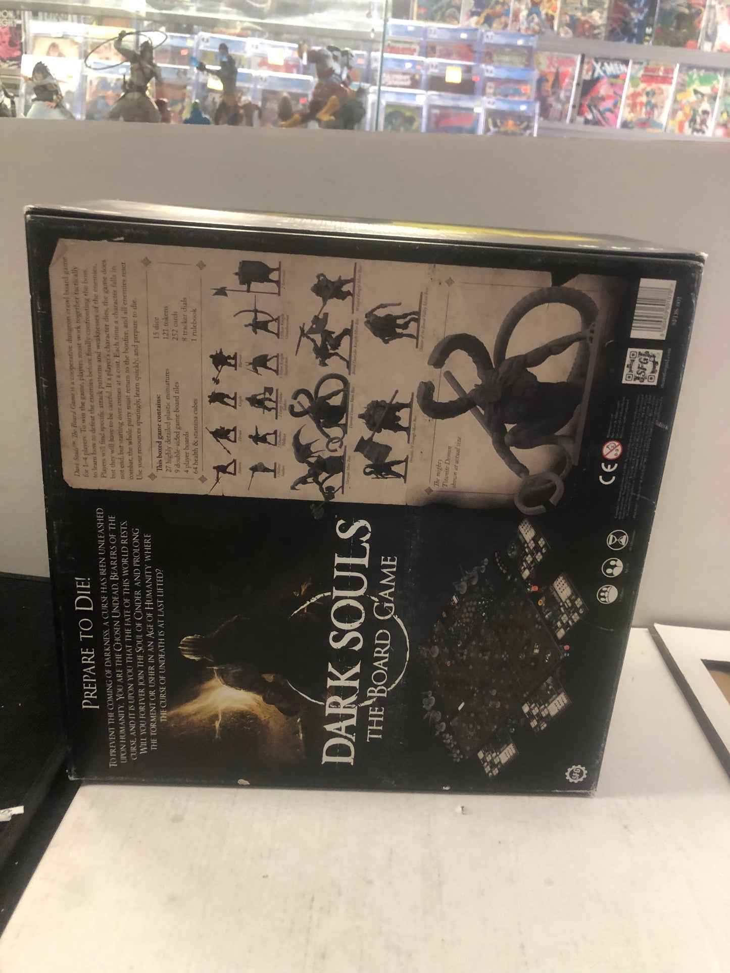 STEAMFORGED DARK SOULS THE BOARD GAME GOOD CONDITION BOX HAS SLIGHT WEAR ON BOTTOM OF BOX